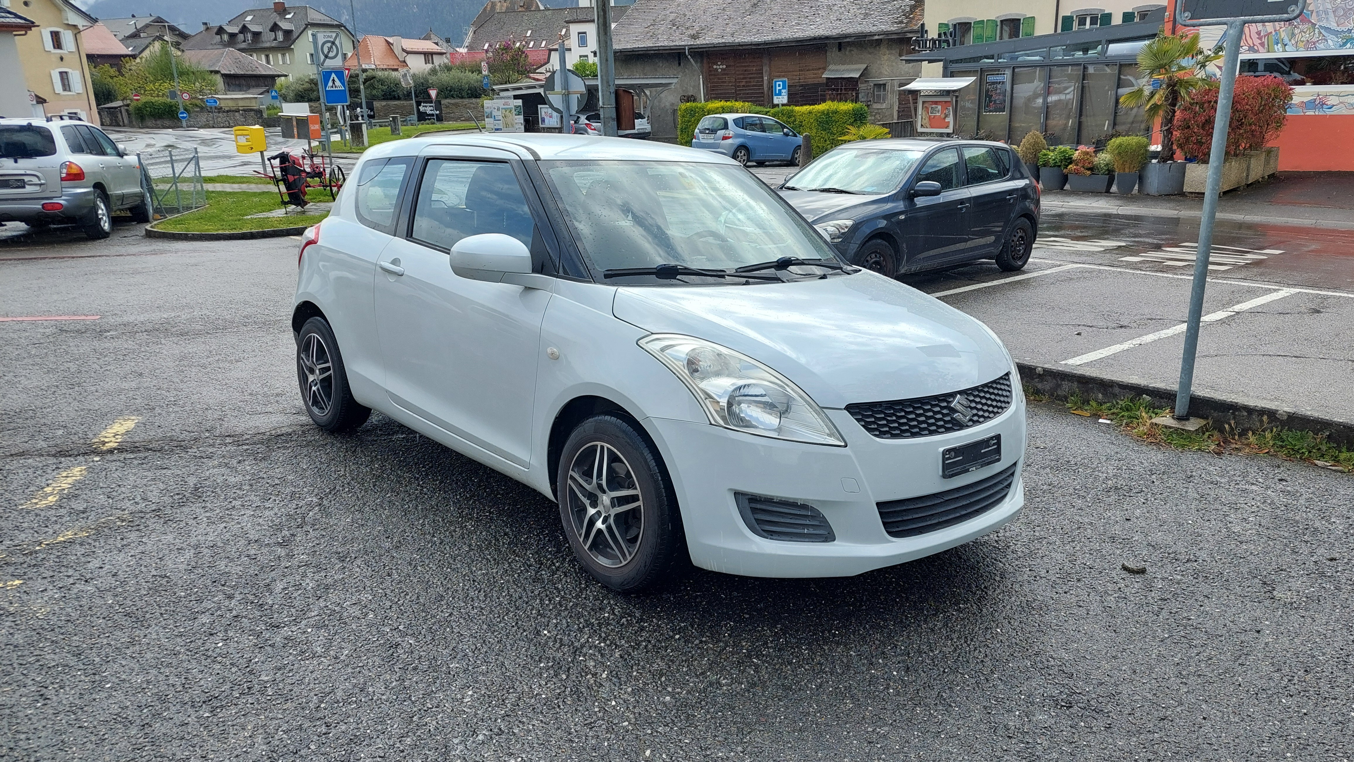 SUZUKI Swift 1.2i 16V GL Top