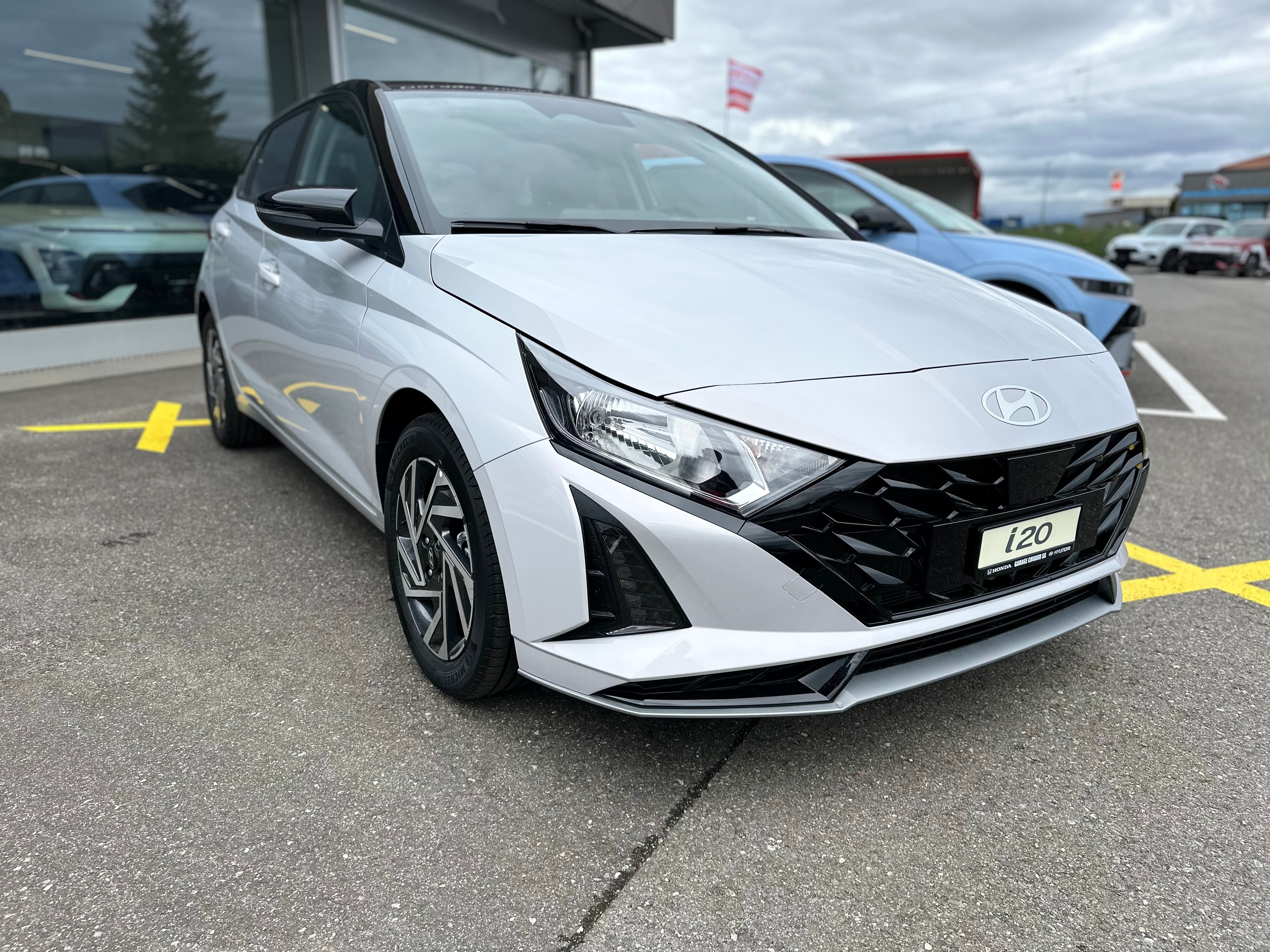 HYUNDAI i20 1.0 T-GDi Amplia DCT