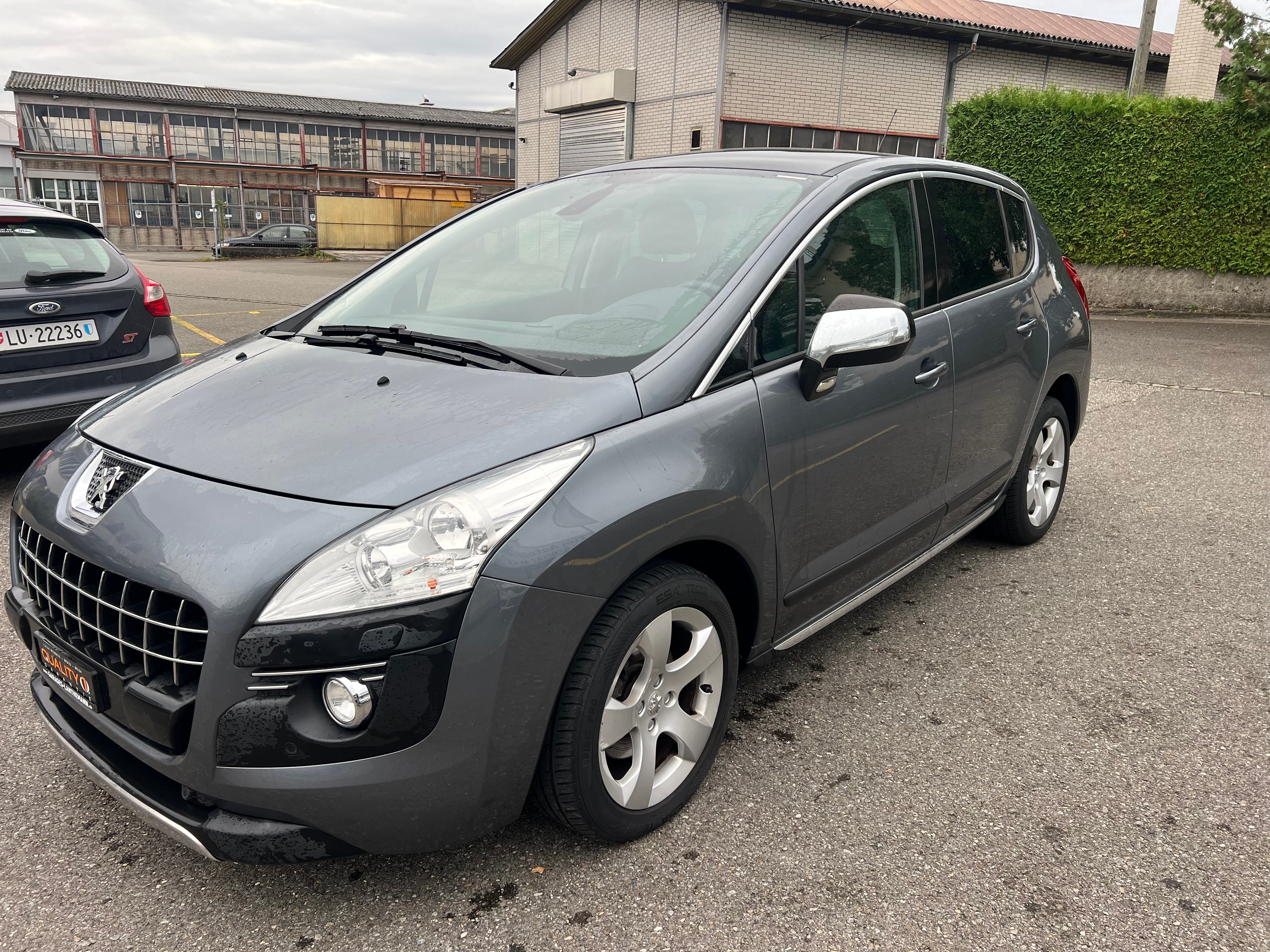 PEUGEOT 3008 1.6 16V T Platinum