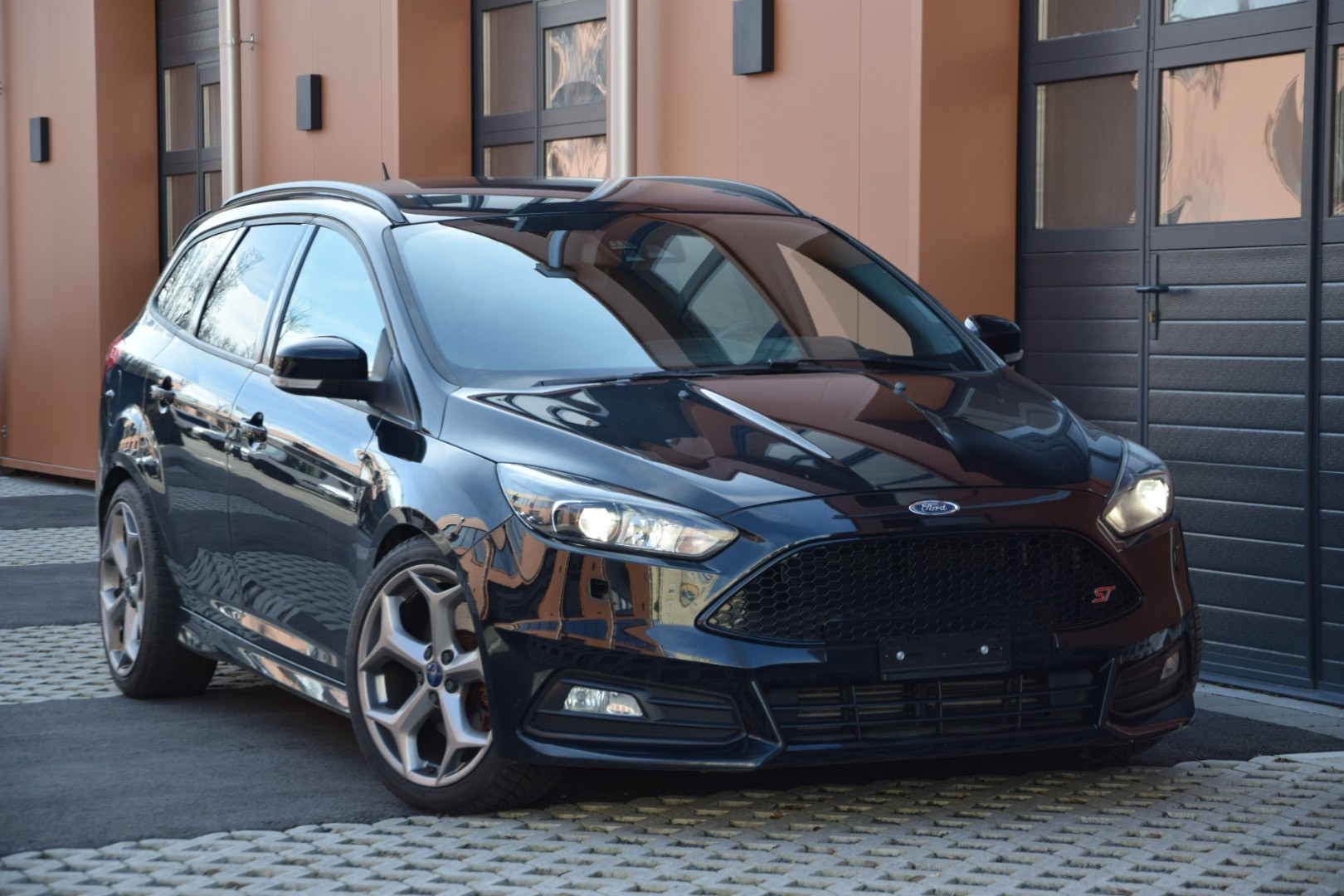 FORD Focus 2.0 SCTi ST3