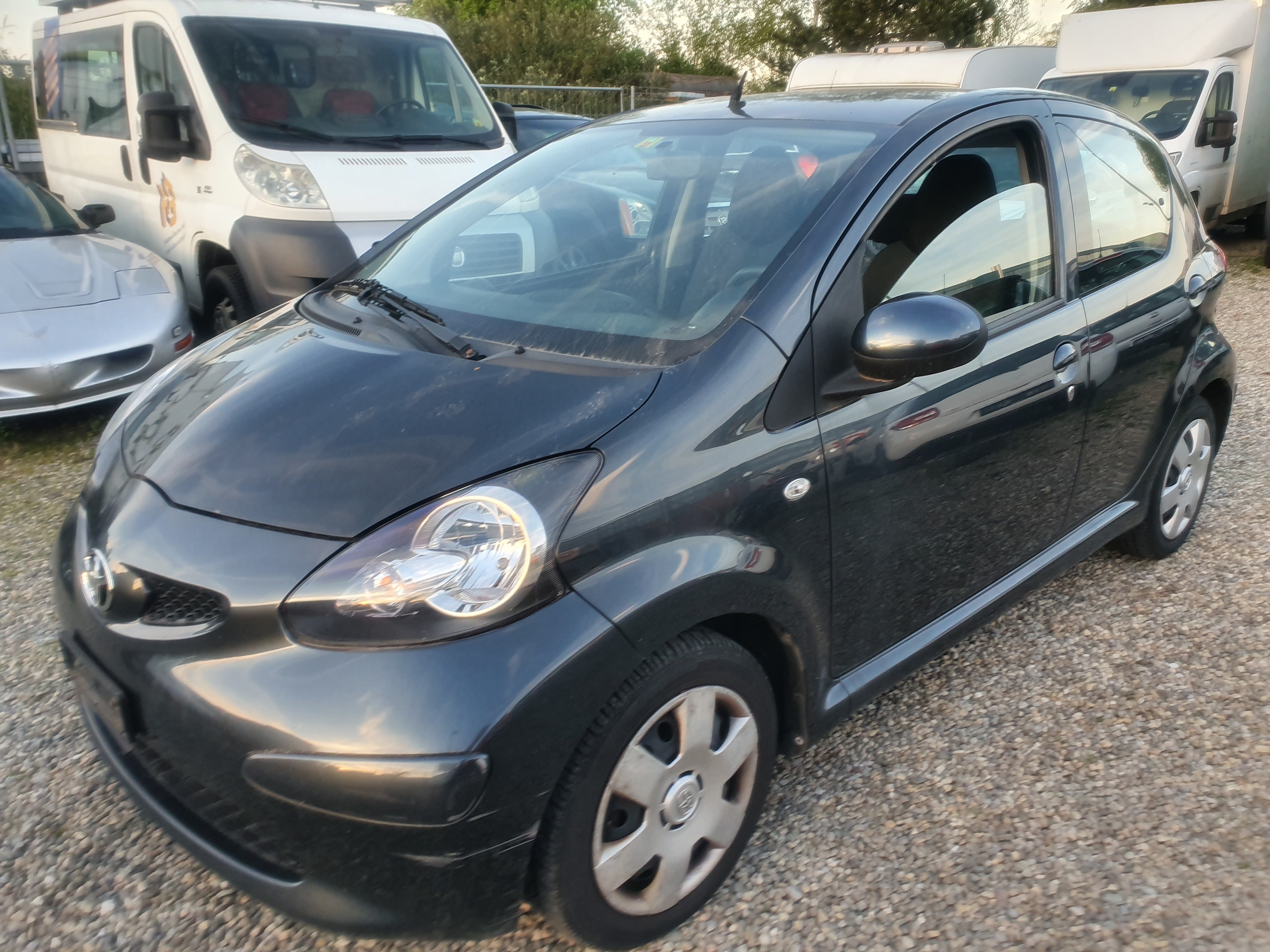 TOYOTA Aygo 1.0 Linea Luna Cool