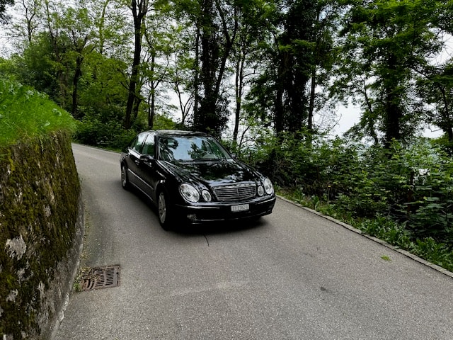 MERCEDES-BENZ E 500 Avantgarde Automatic