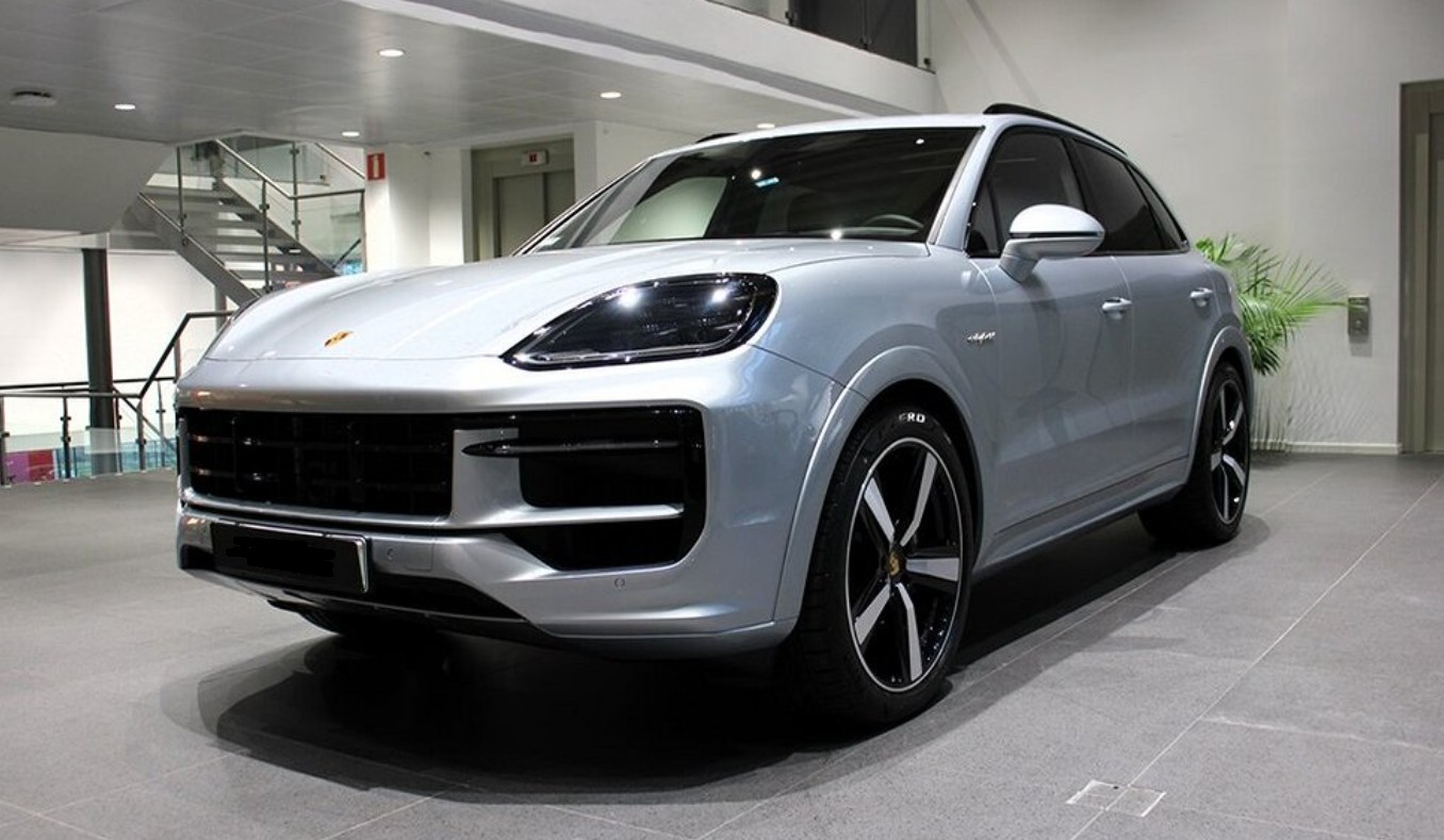 PORSCHE Cayenne E-Hybrid