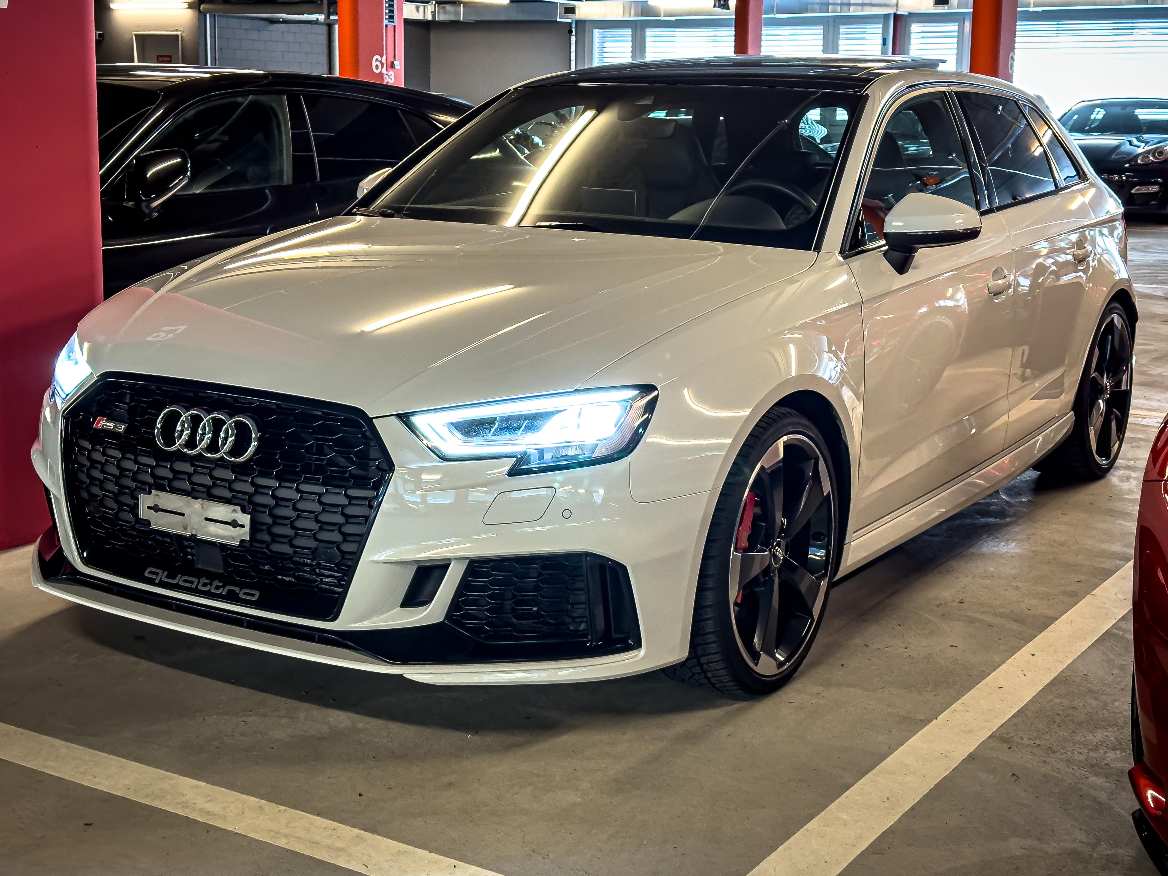 AUDI RS3 OHNE OPF VOLLAUSSTATTUNG SPORTEC STUFE 1 470 PS/650 NM 1. HD. Sportback 2.5 TSI quattro