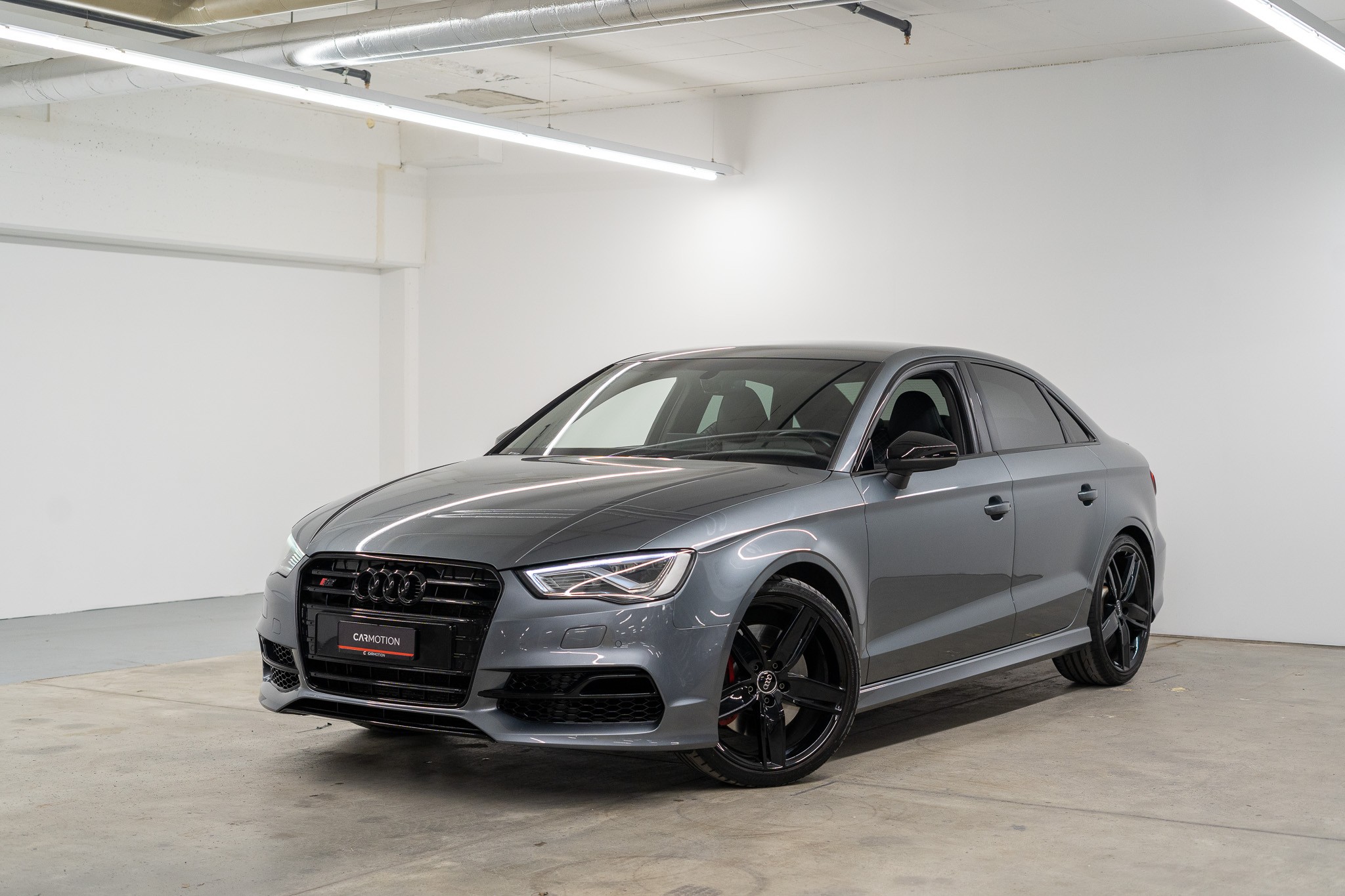 AUDI S3 Limousine 2.0 T FSI quattro S-Tronic