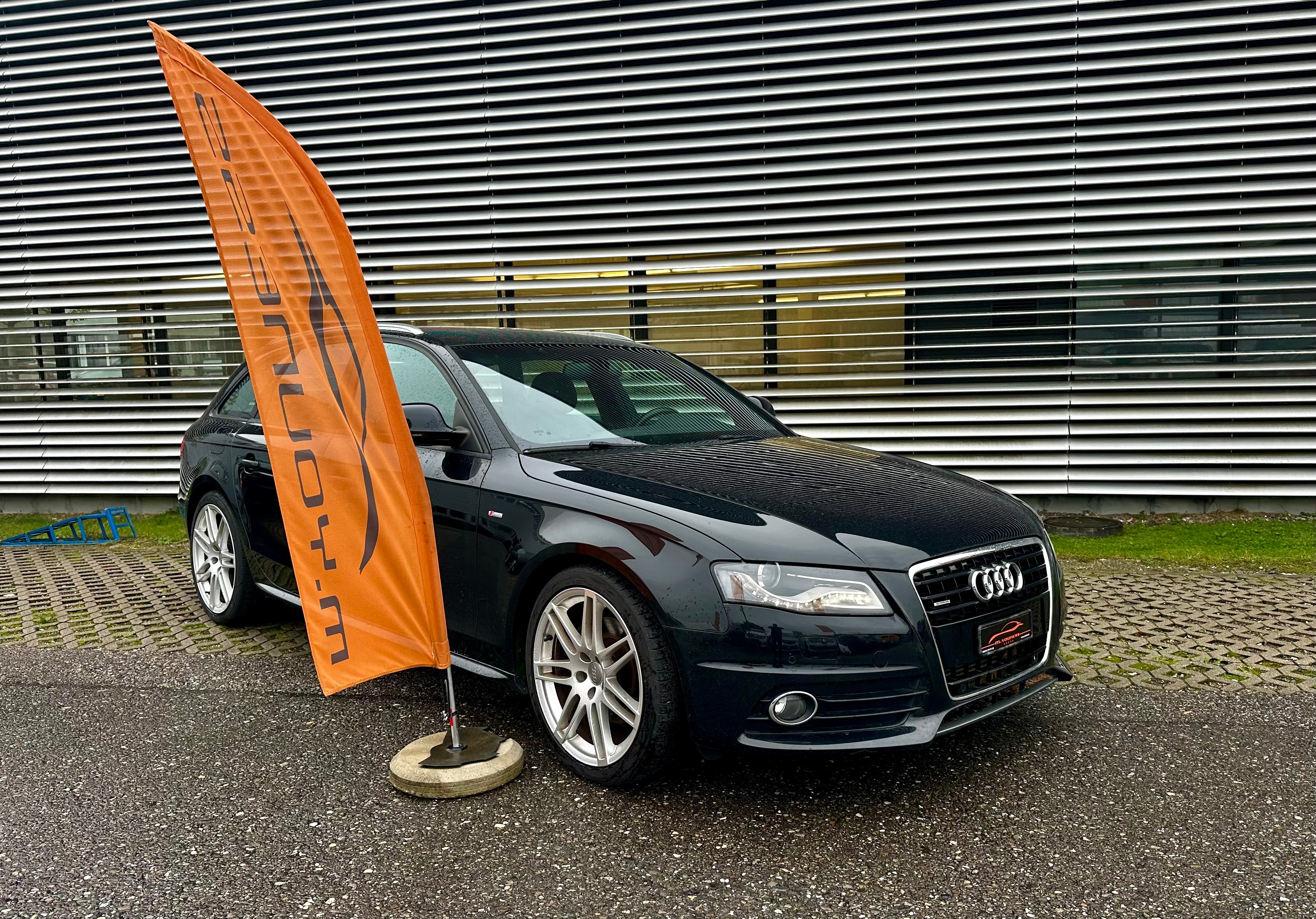 AUDI A4 Avant 3.0 TDI quattro tiptronic S-LINE