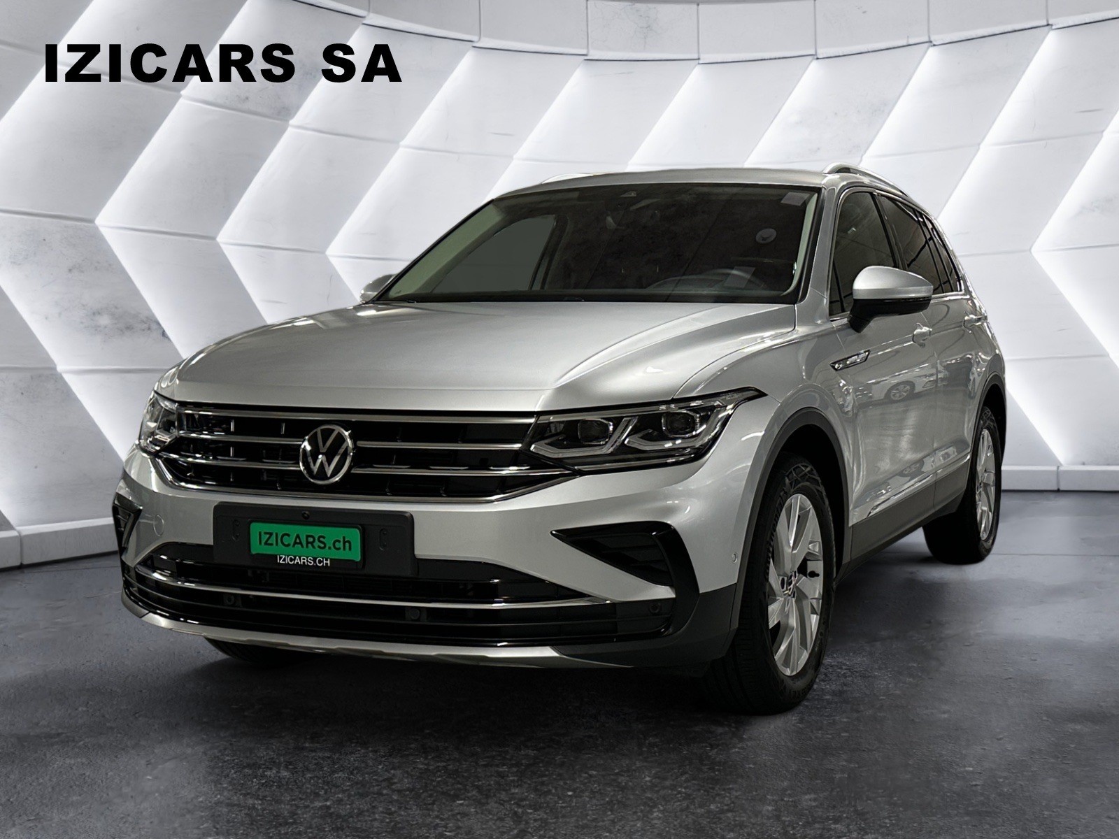 VW Tiguan 2.0 TDI SCR Elegance 4Motion DSG/Caméra de recul Rear View /IQ Light matrix LED/Attelage/Virtual Cockpit/Roues Hiver