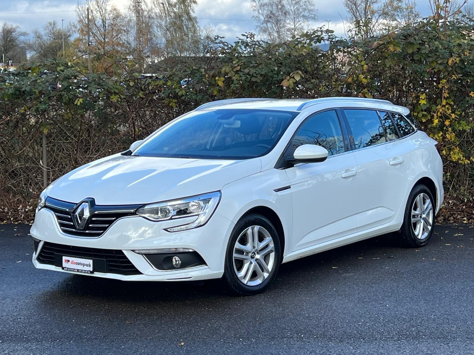 RENAULT Mégane Grandtour 1.5 dCi Business EDC*CH-Fahrzeug*