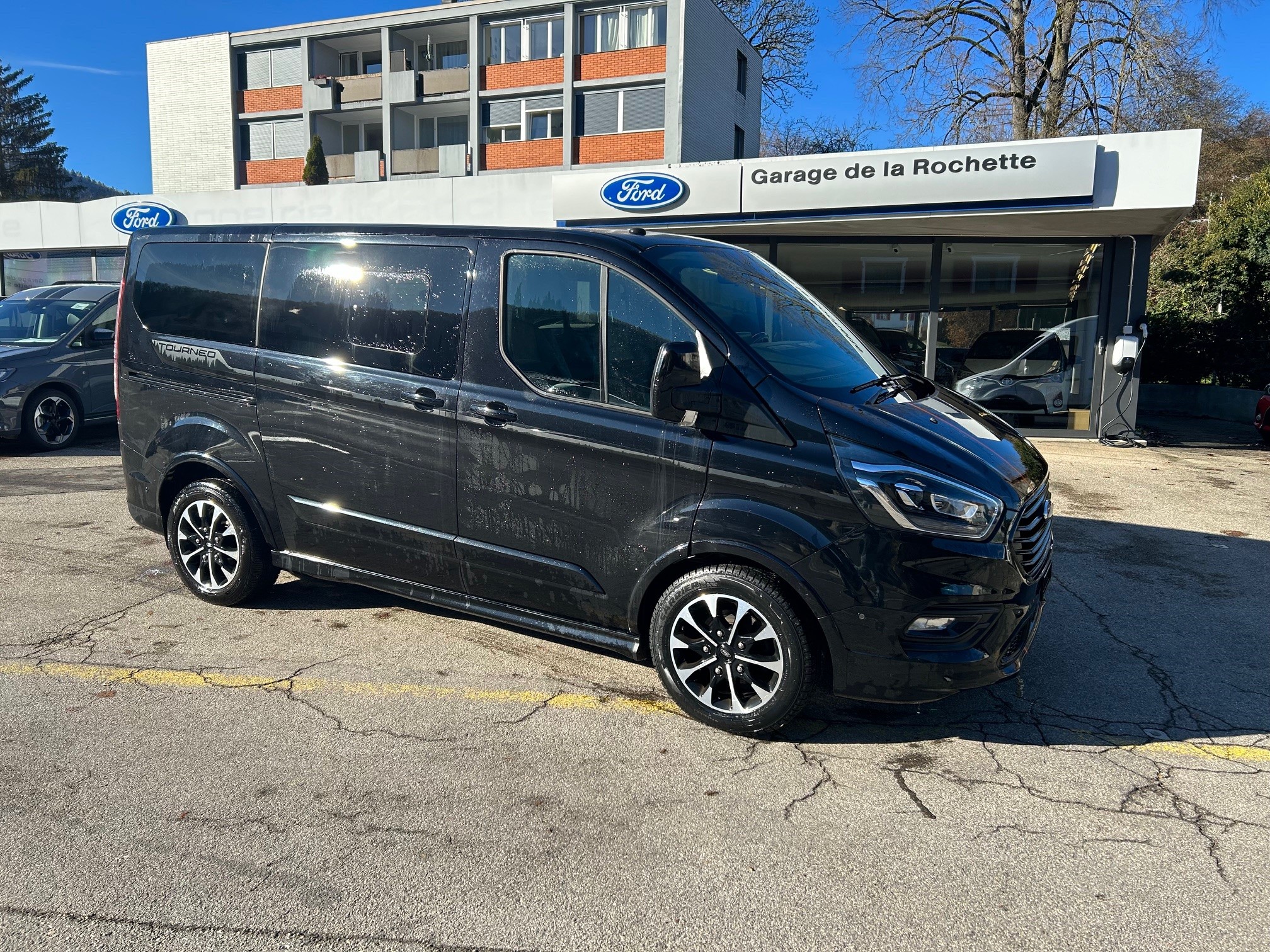 FORD Tourneo Custom 320 L1H1 Sport A