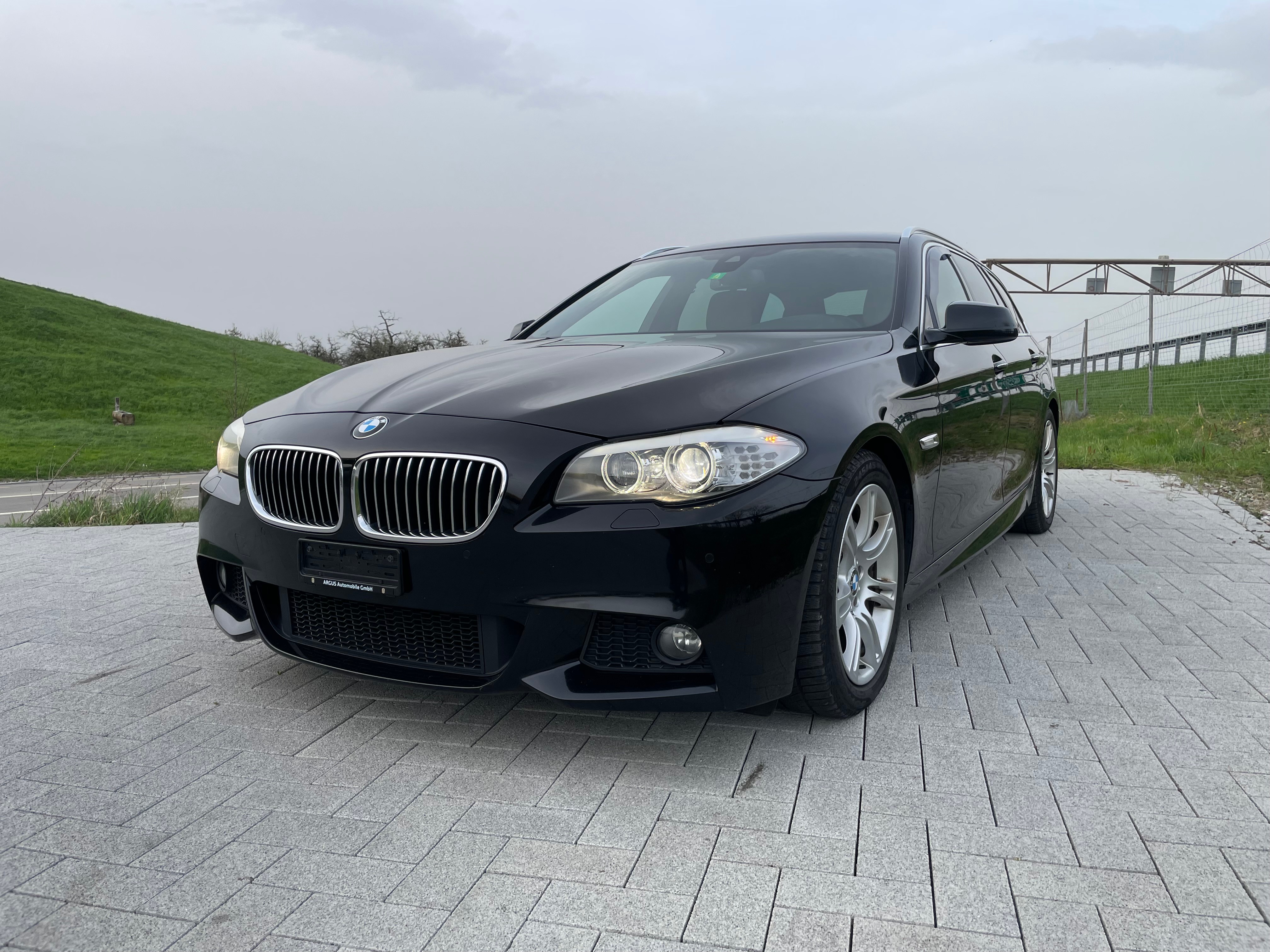 BMW 530d xDrive Touring Steptronic