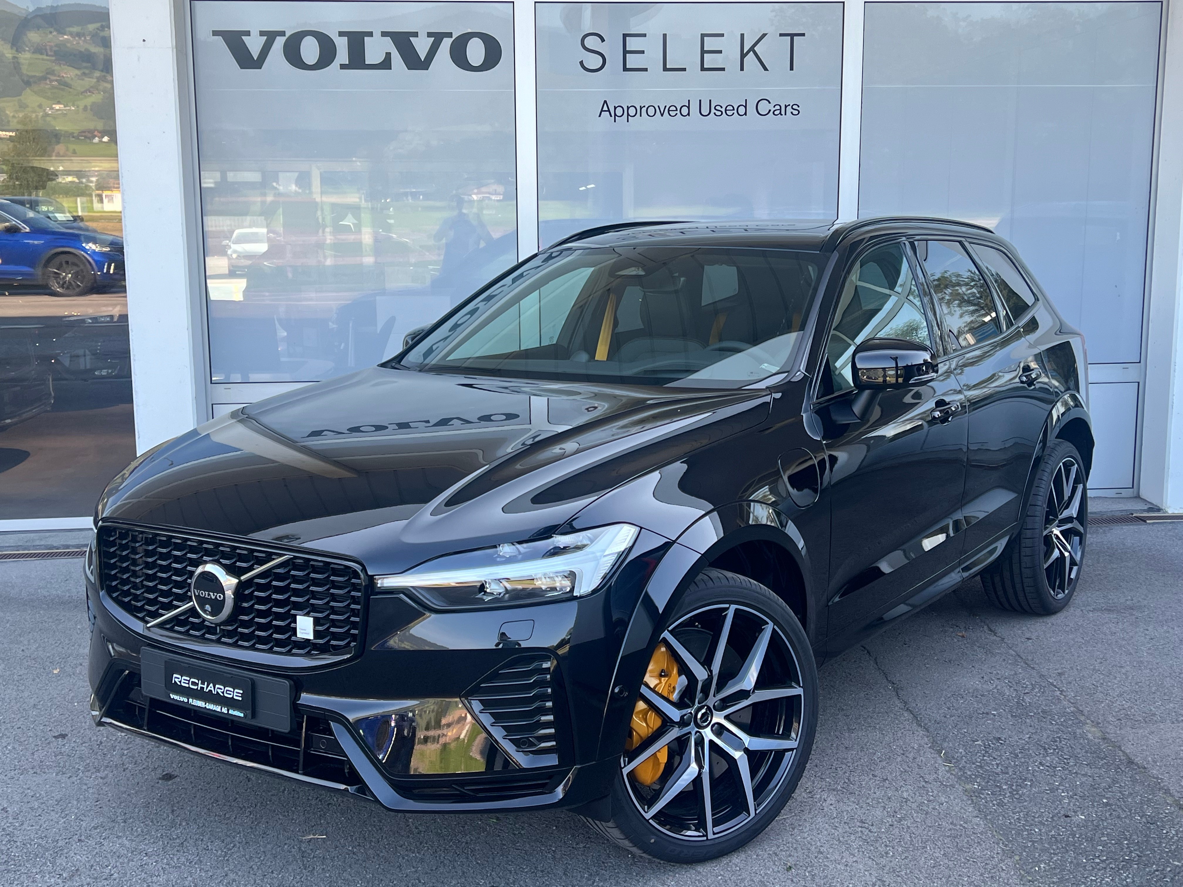 VOLVO XC60 T8 eAWD Polestar