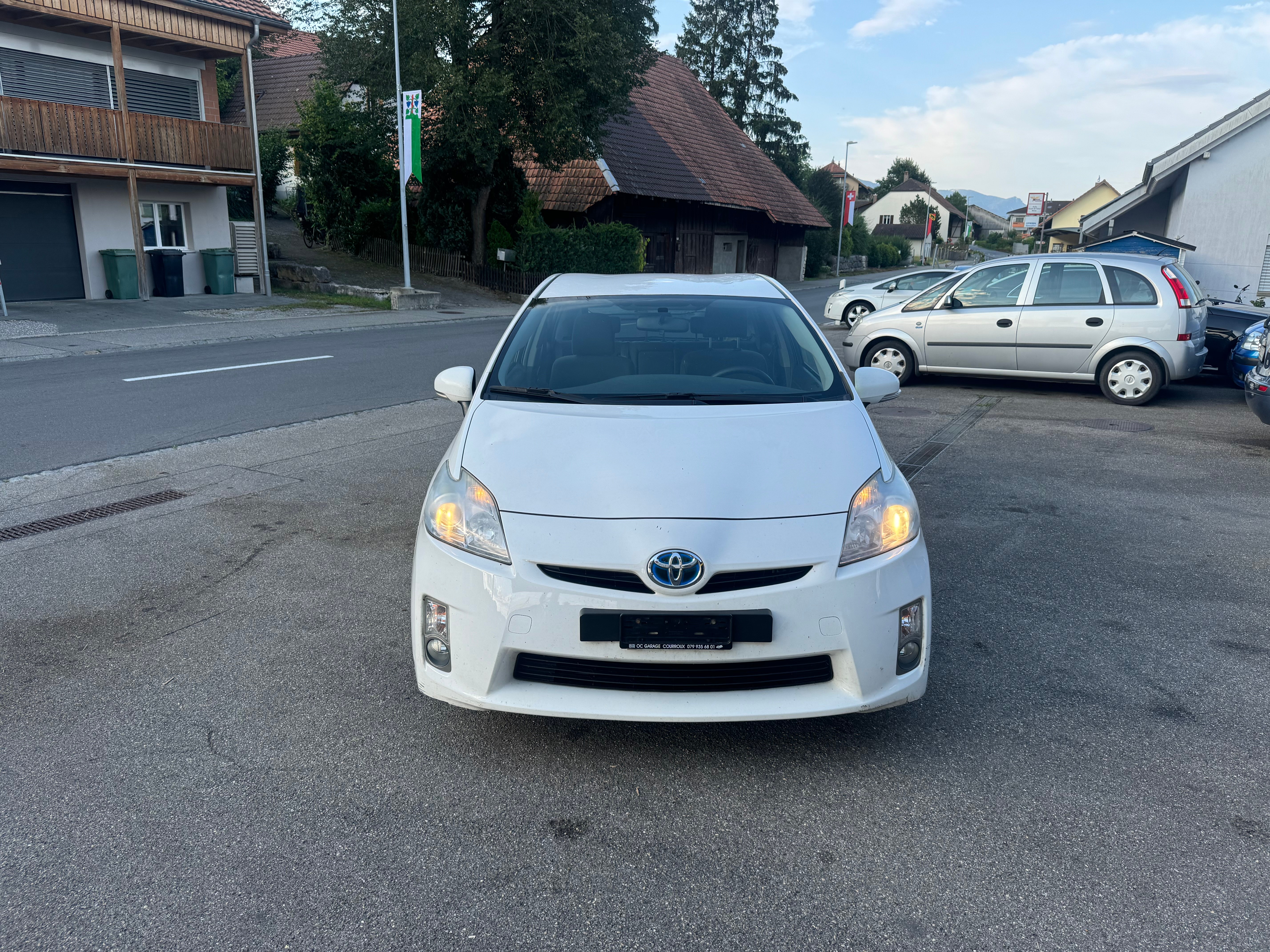 TOYOTA Prius 1.8 16V HSD Sol Premium