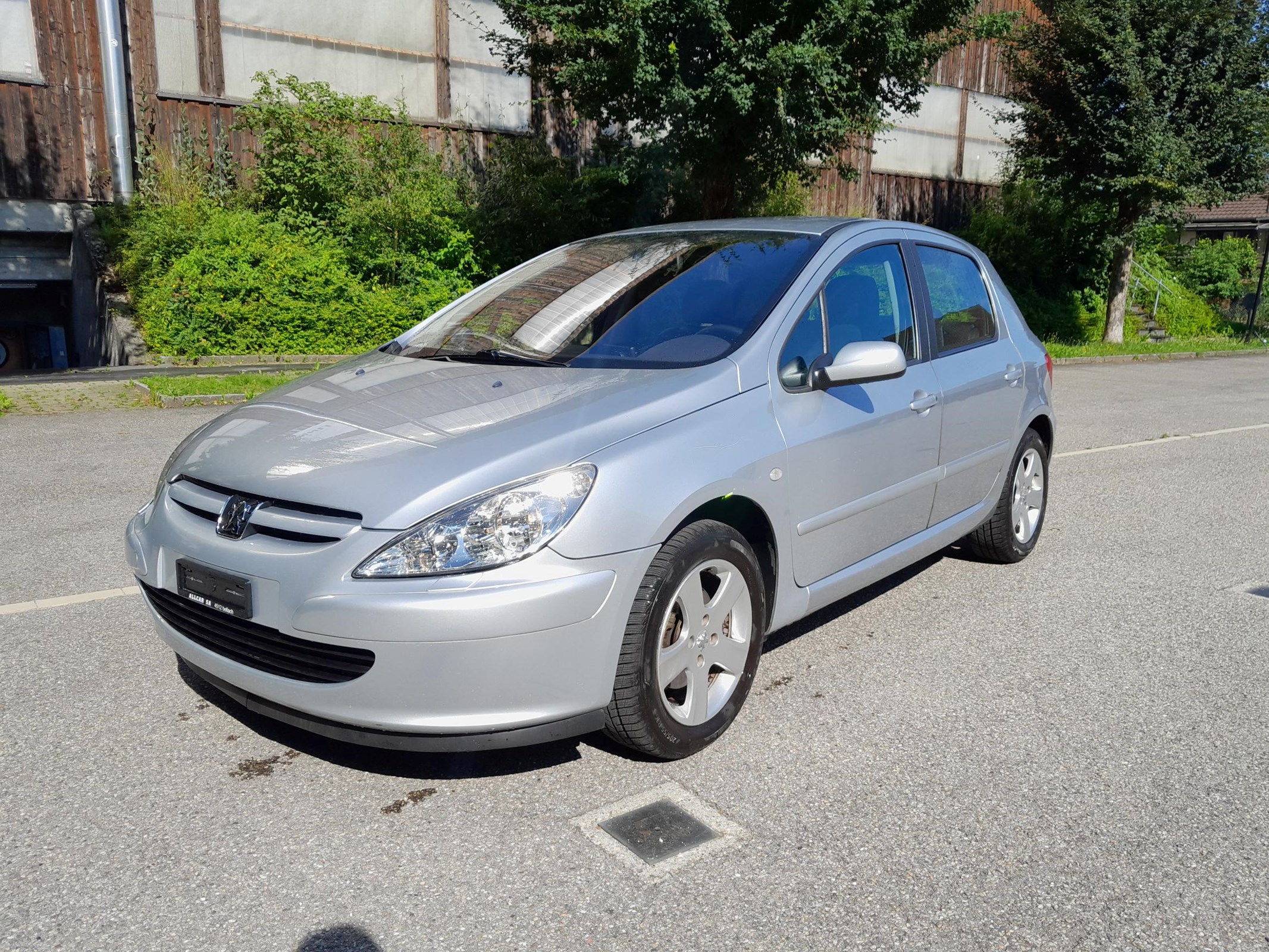 PEUGEOT 307 2.0 16V XT