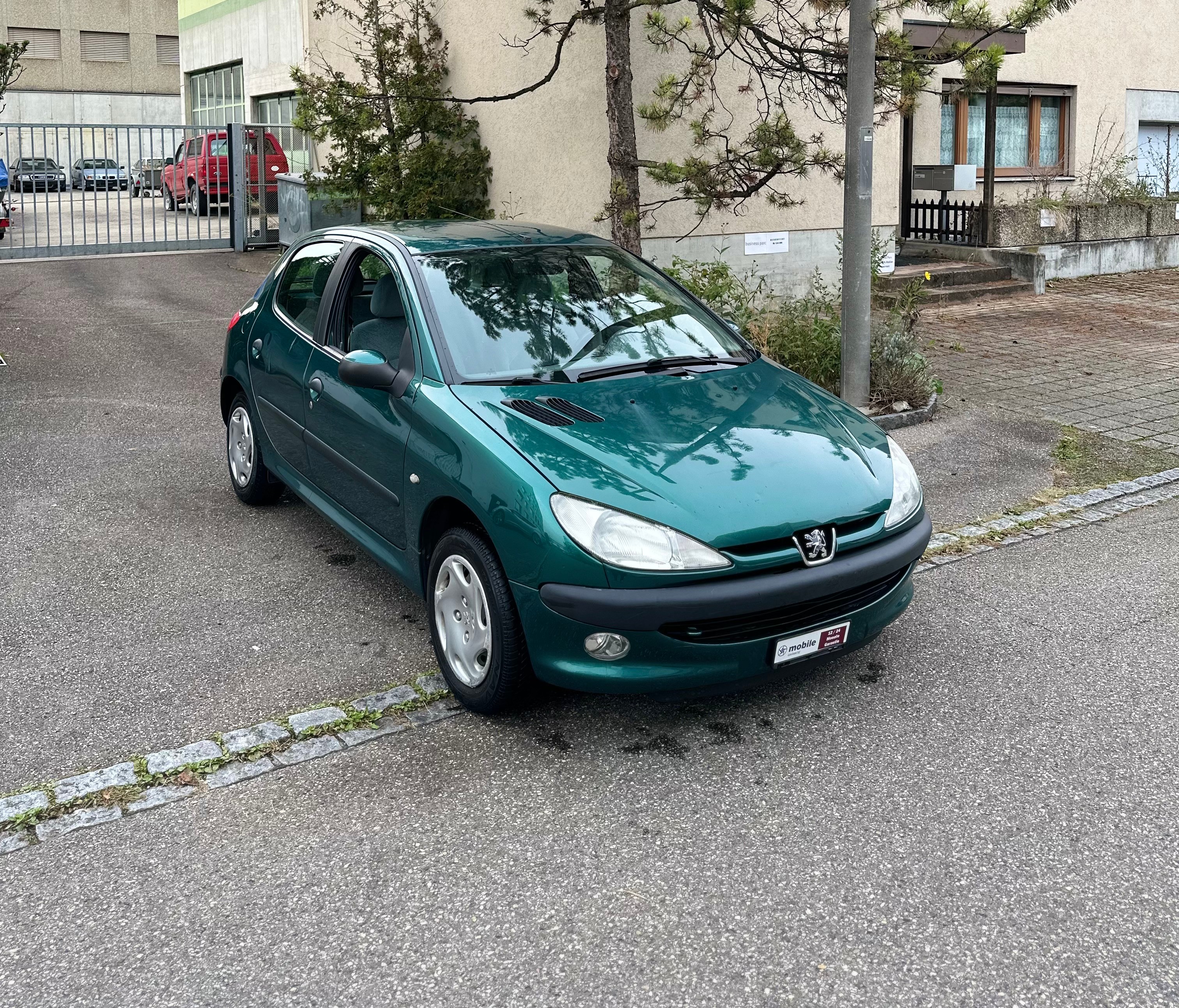 PEUGEOT 206