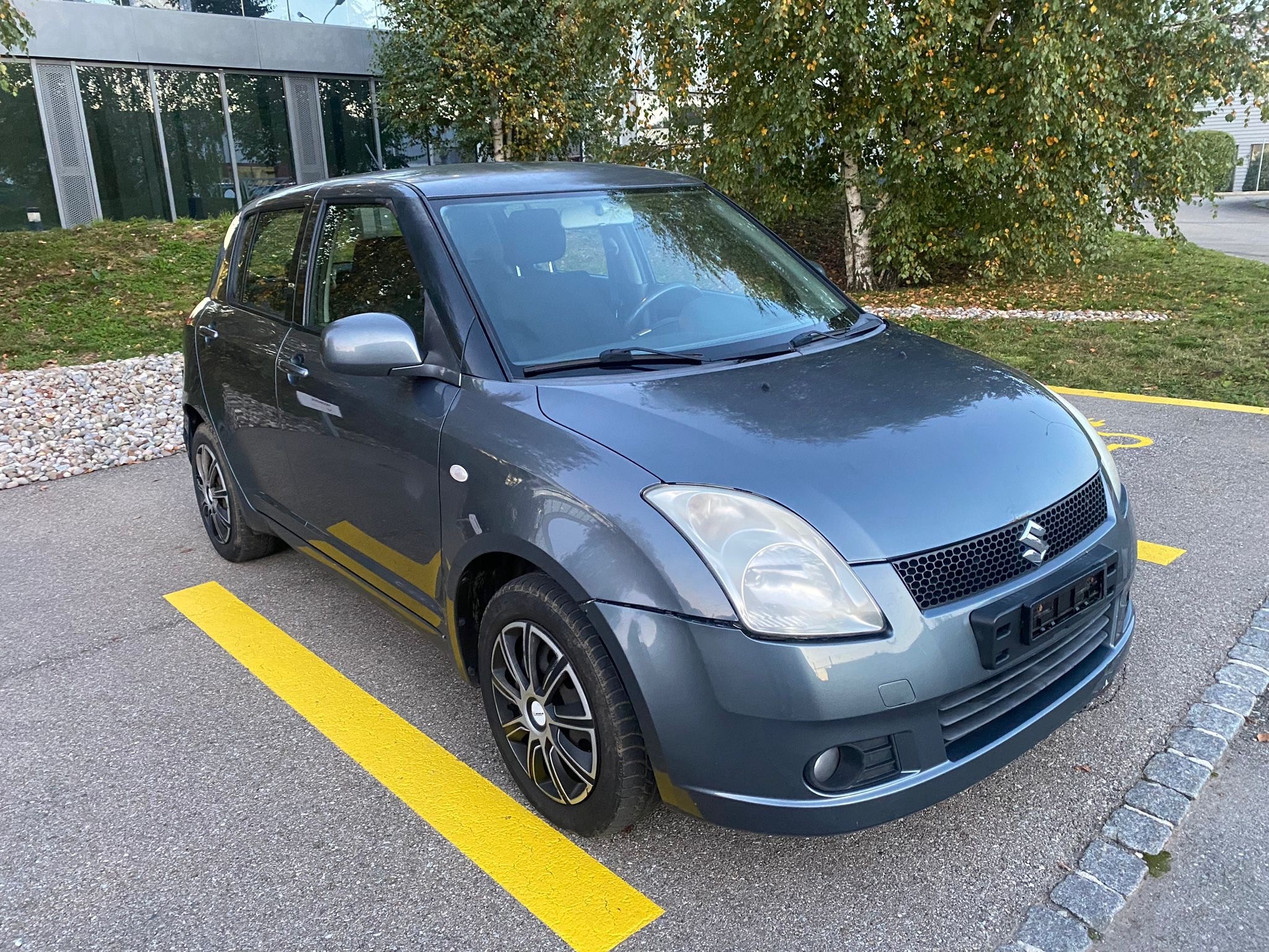 SUZUKI Swift 1.3i 16V GL Top 4x4