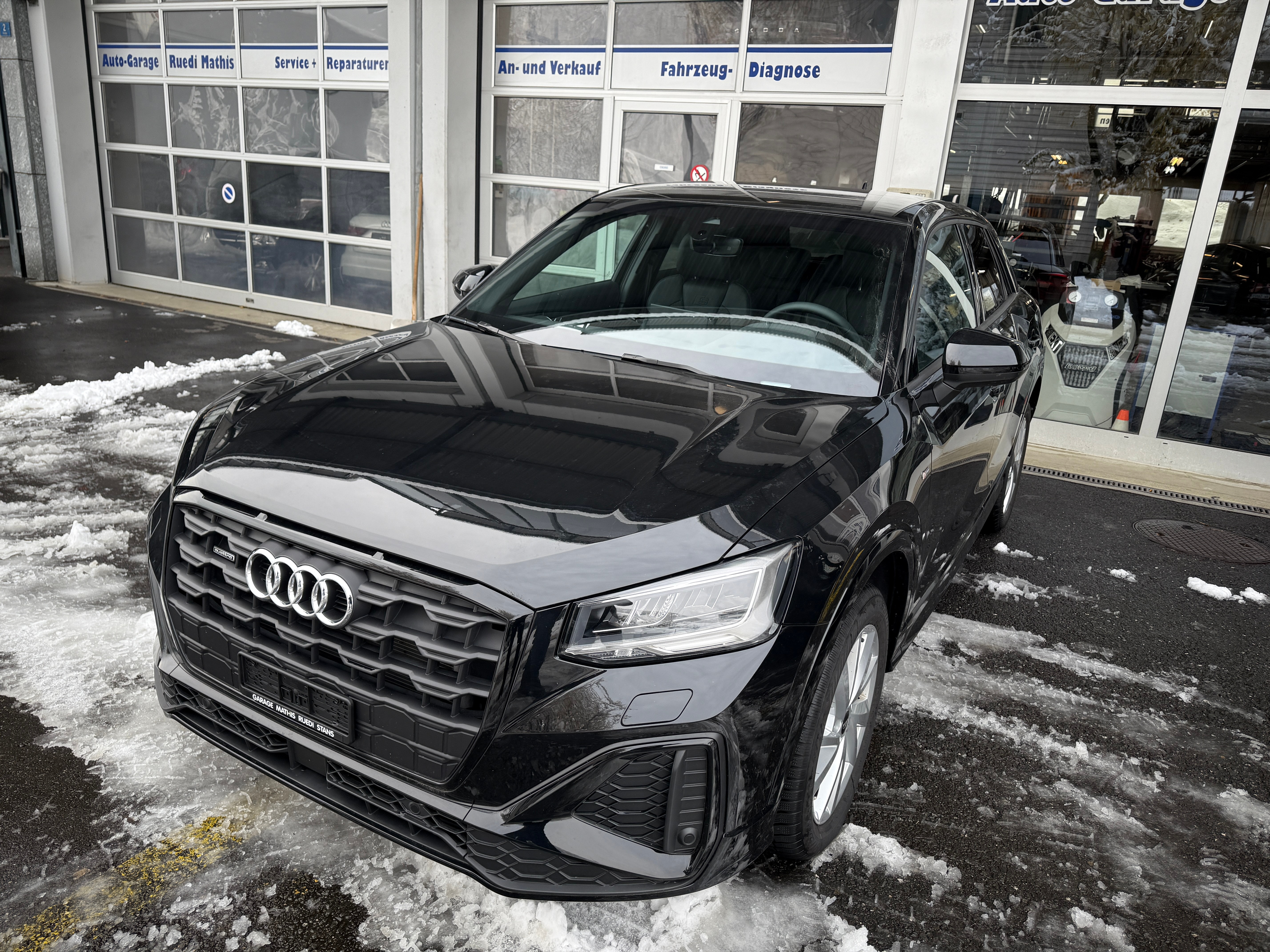 AUDI Q2 40 TFSI S line quattro S-tronic S-Line Mod.2024