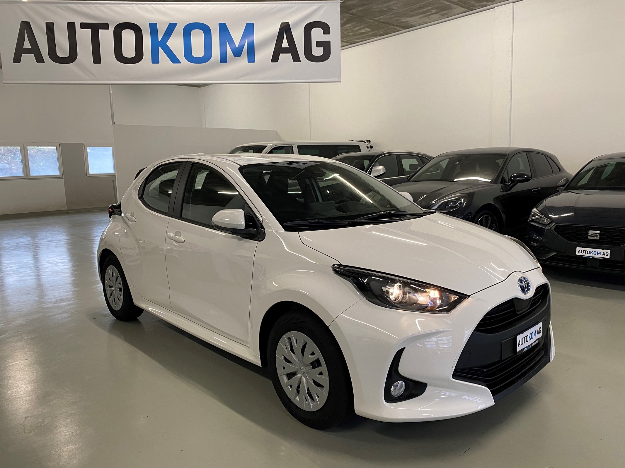 TOYOTA Yaris 1.5 Comfort e-CVT * AKTION *