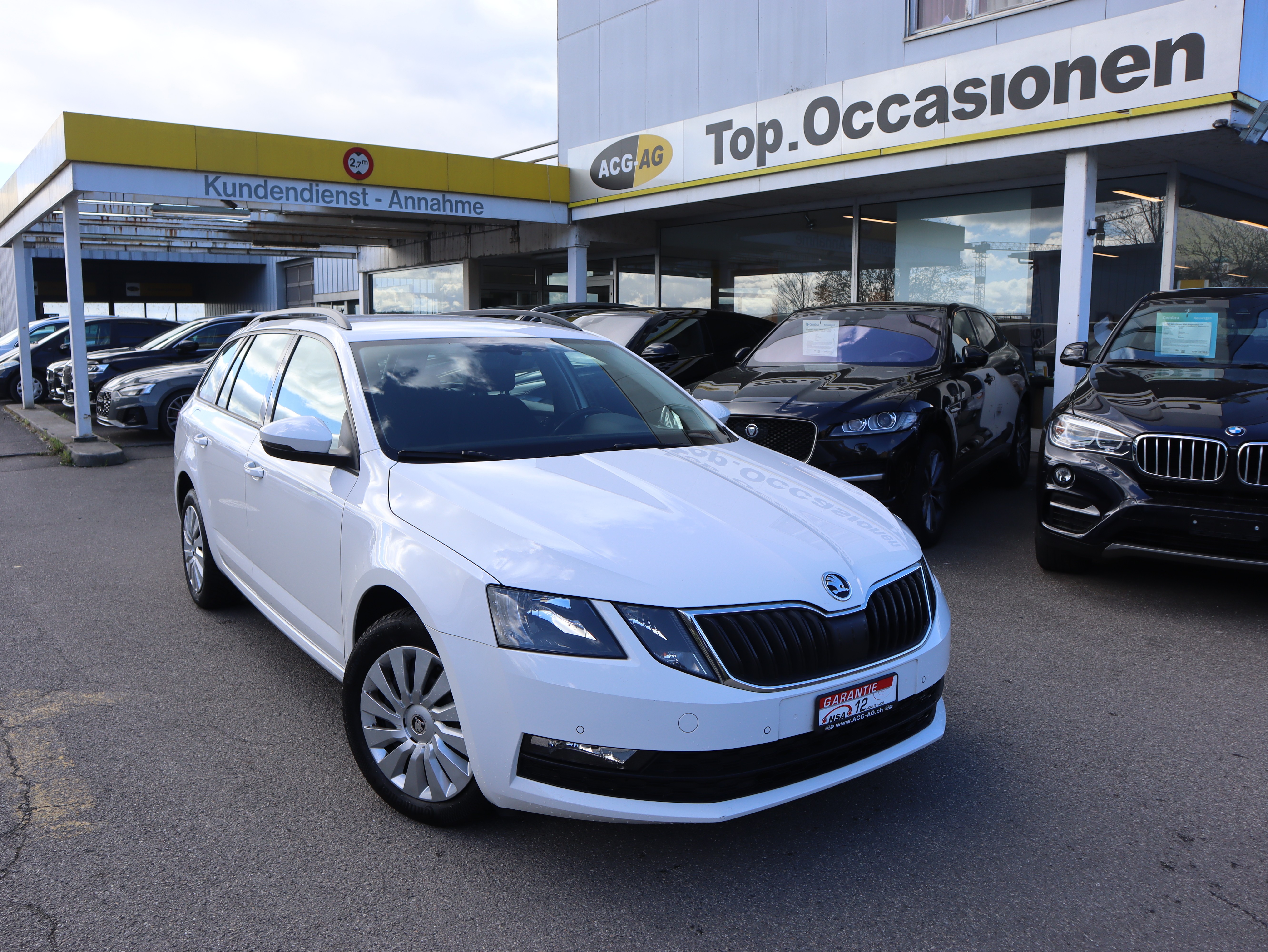 SKODA Octavia Combi 1.6 TDI Ambition DSG ** Gr-Navigation ** PDC ** Frisch ab MFK & Service **