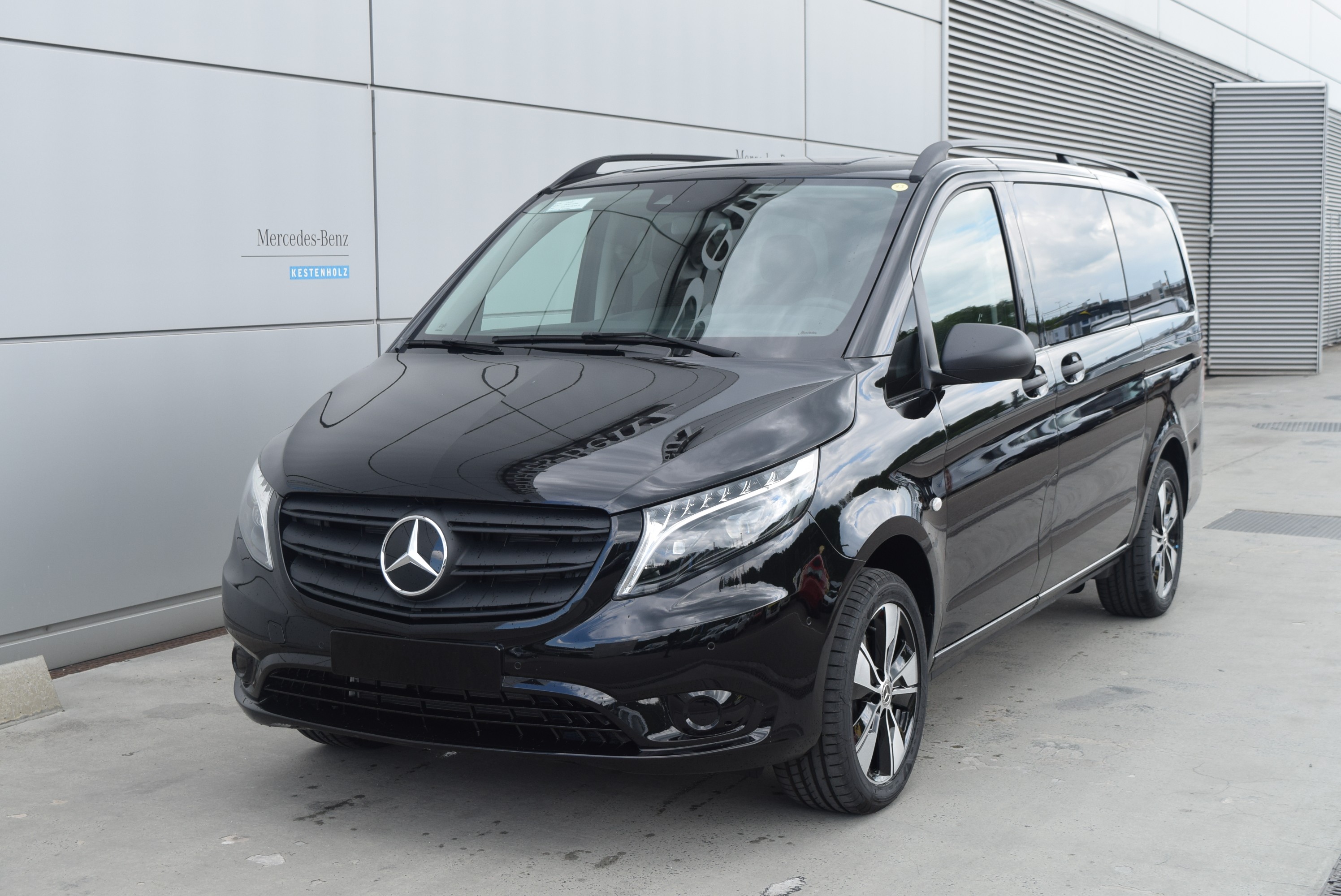 MERCEDES-BENZ Vito Tourer 116 CDI 9G-Tronic TS Family 4Matic