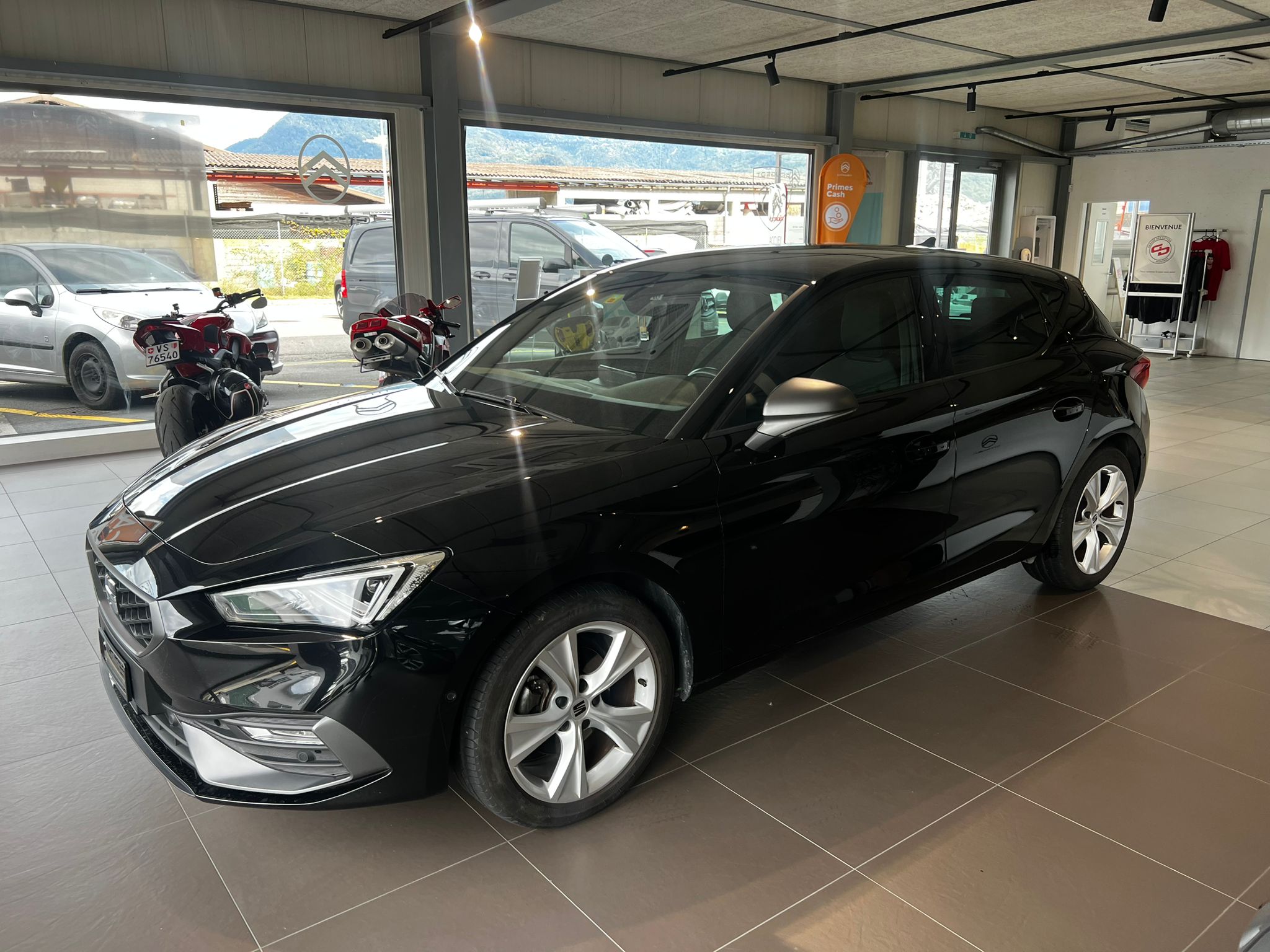 SEAT Leon 1.5 eTSI mHEV DSG FR