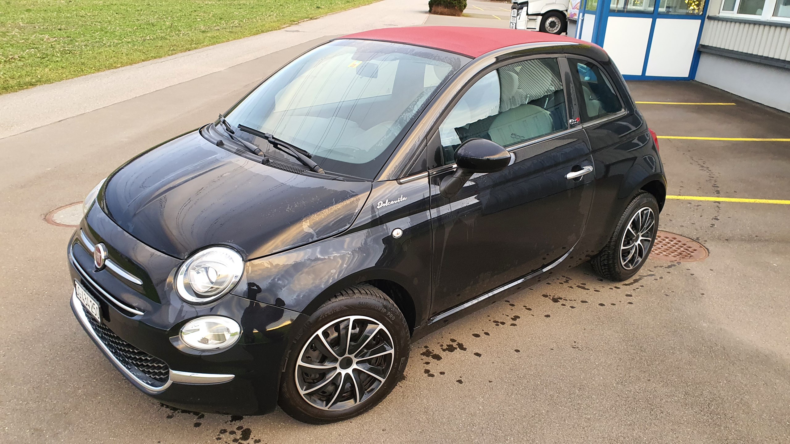 FIAT 500C 1.0 N3 MildHybrid Dolcevita