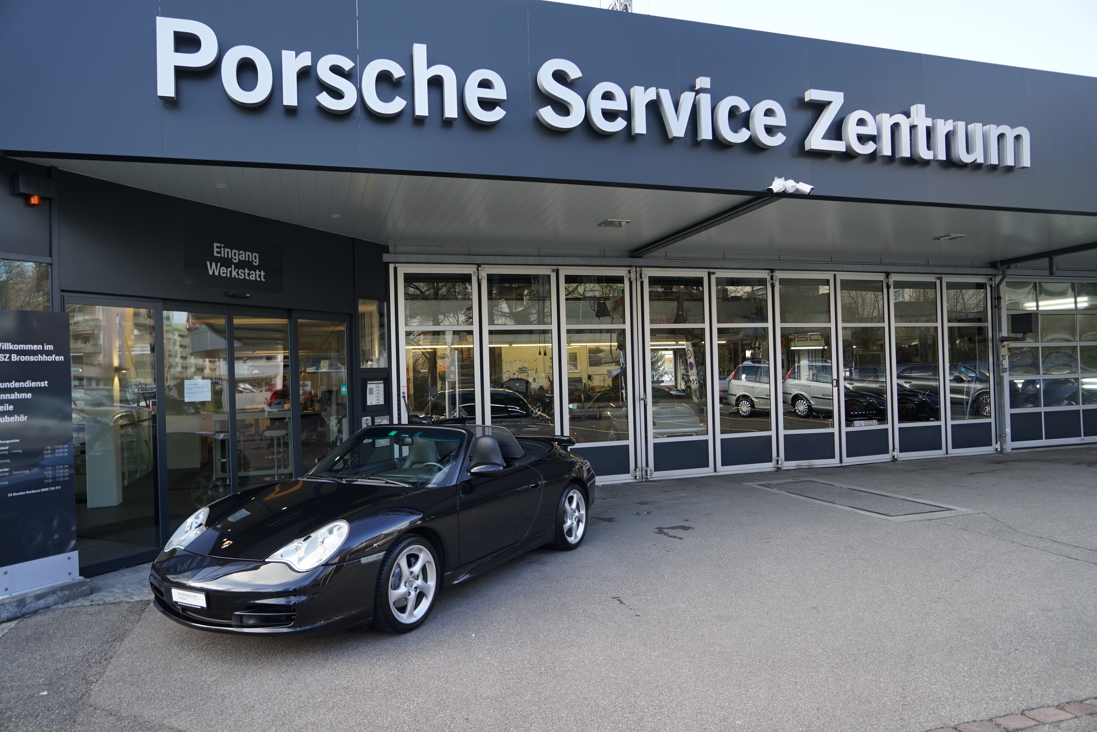 PORSCHE 911 Carrera 4 Cabrio