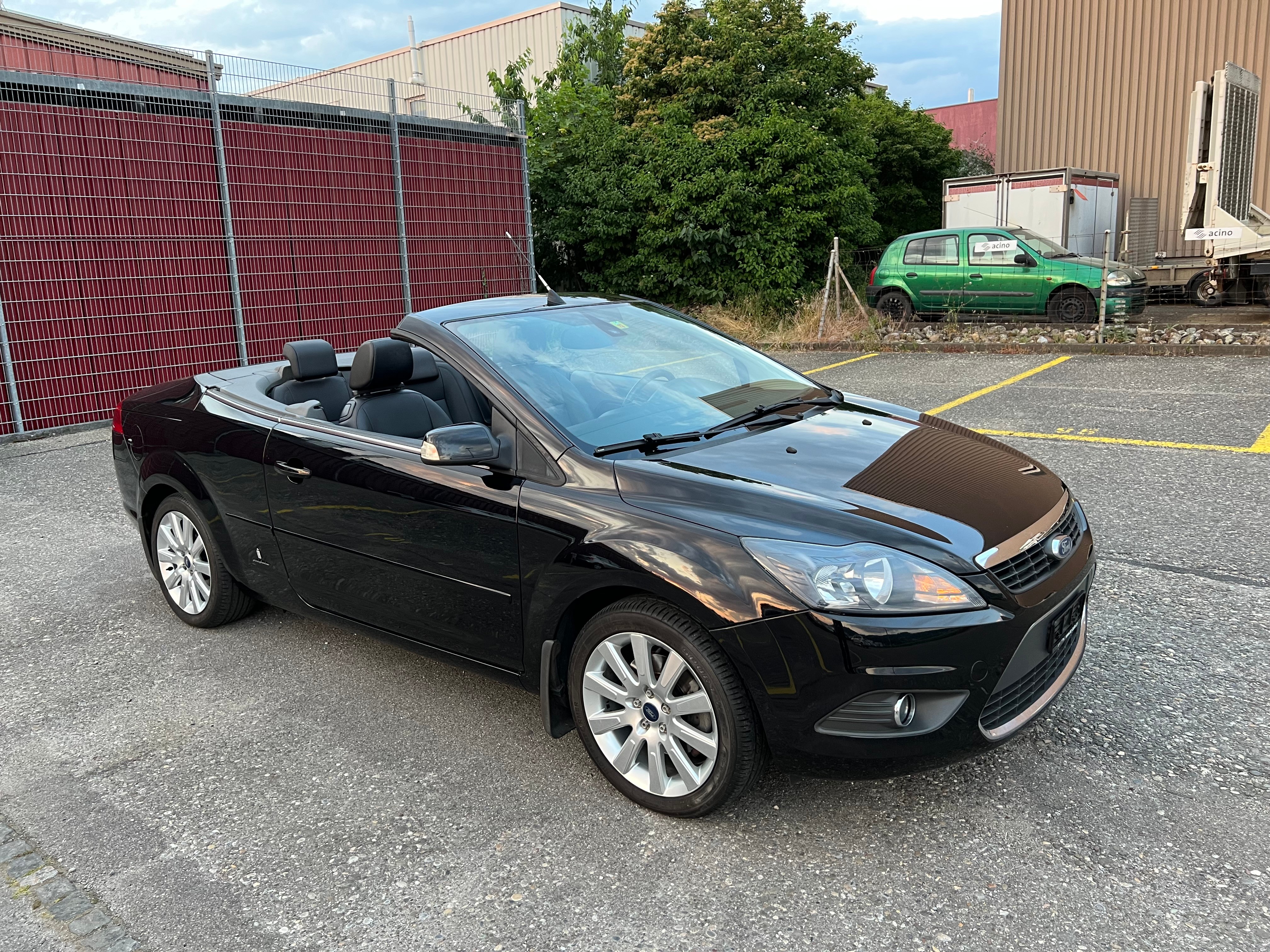 FORD Focus CC 2.0i Titanium