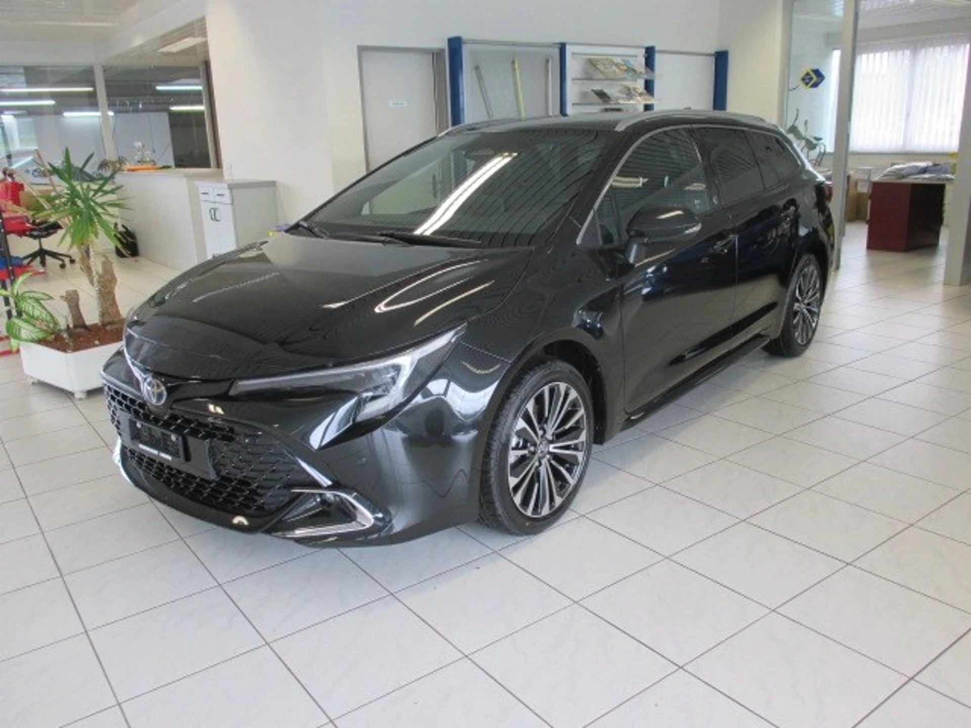 TOYOTA Corolla Touring Sports 1.8 HSD 140 PS Trend e-CVT