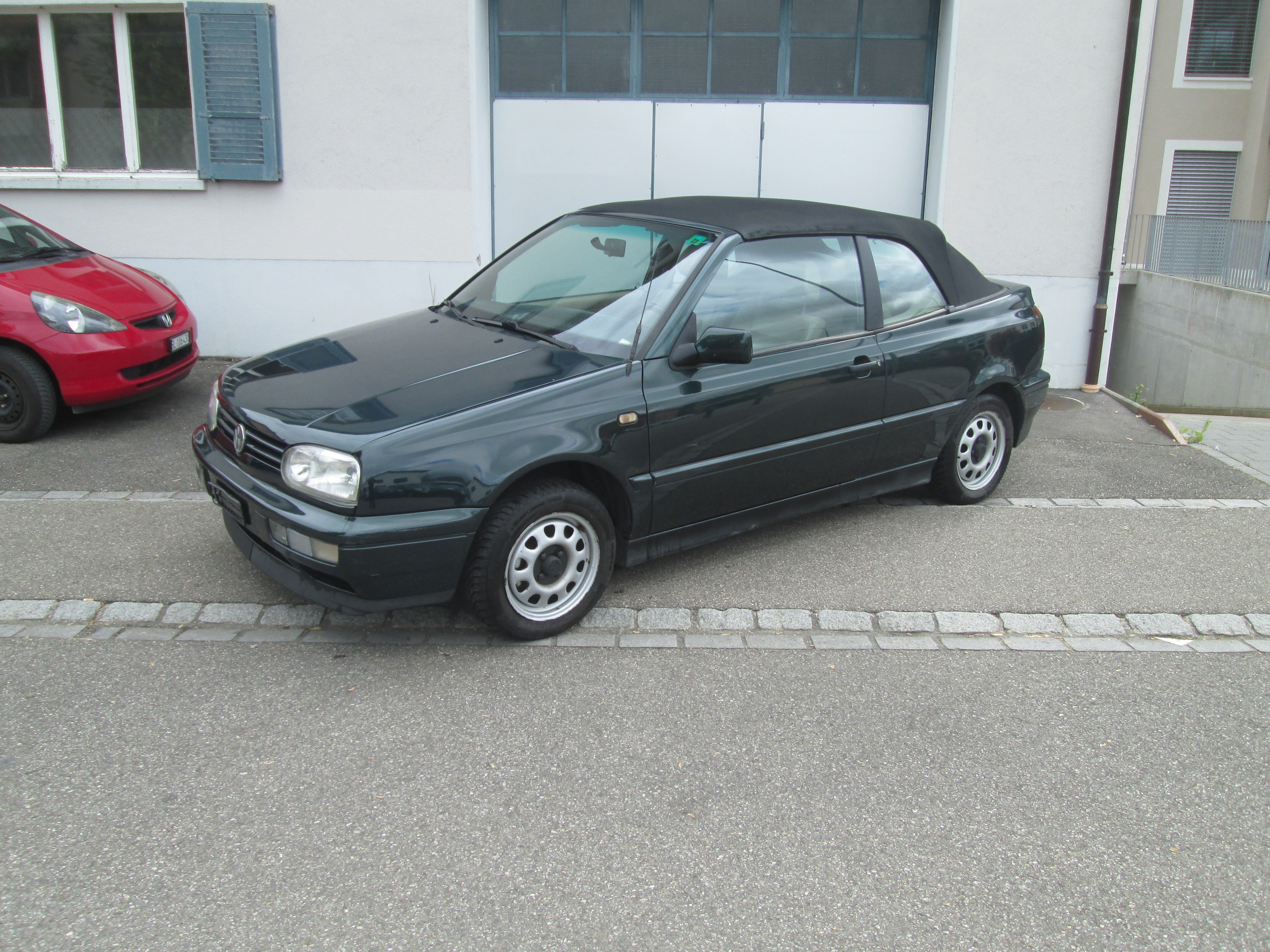 VW Golf Cabriolet 2000 Swiss Classic