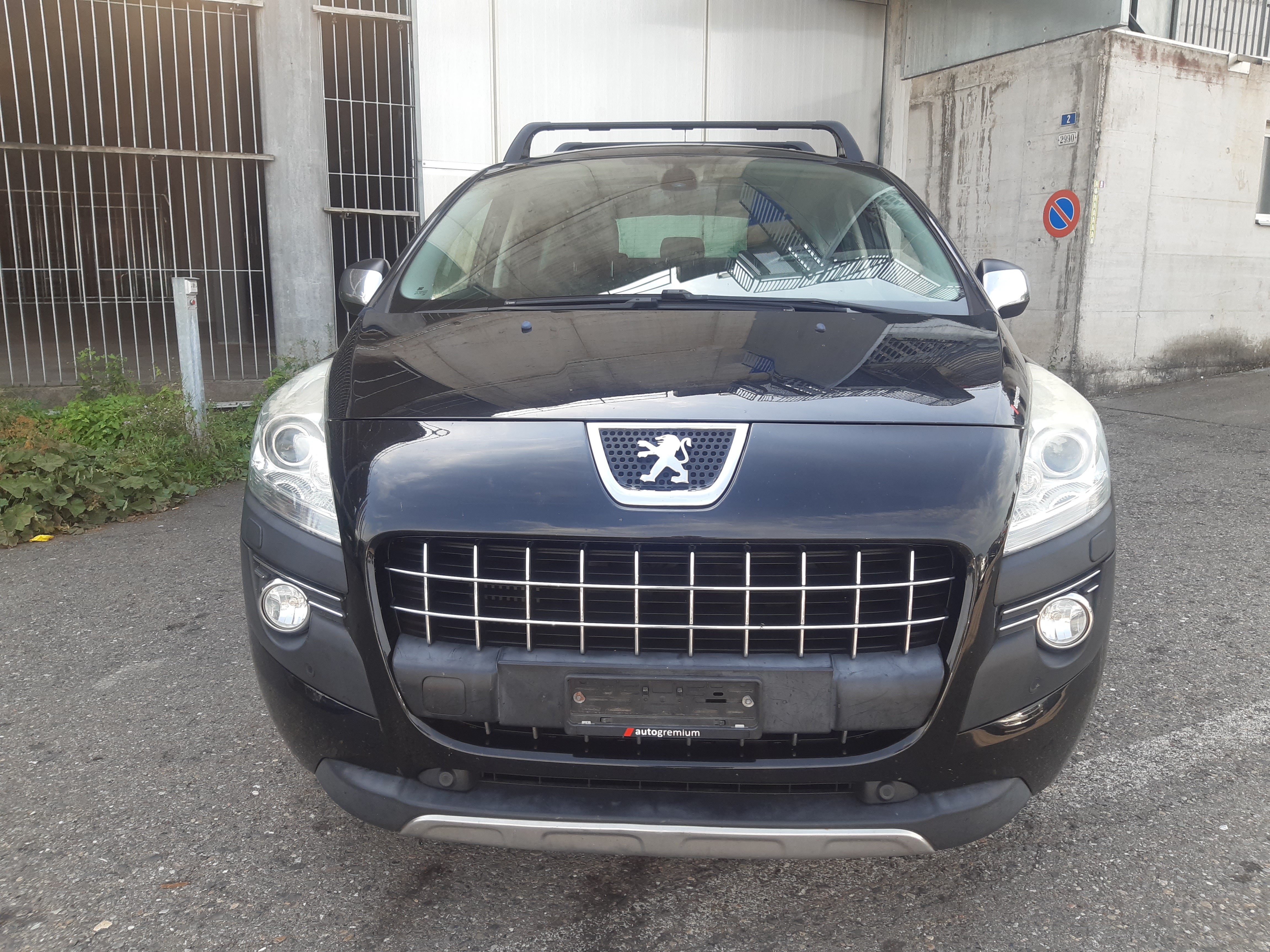 PEUGEOT 3008 1.6 16V T Platinum