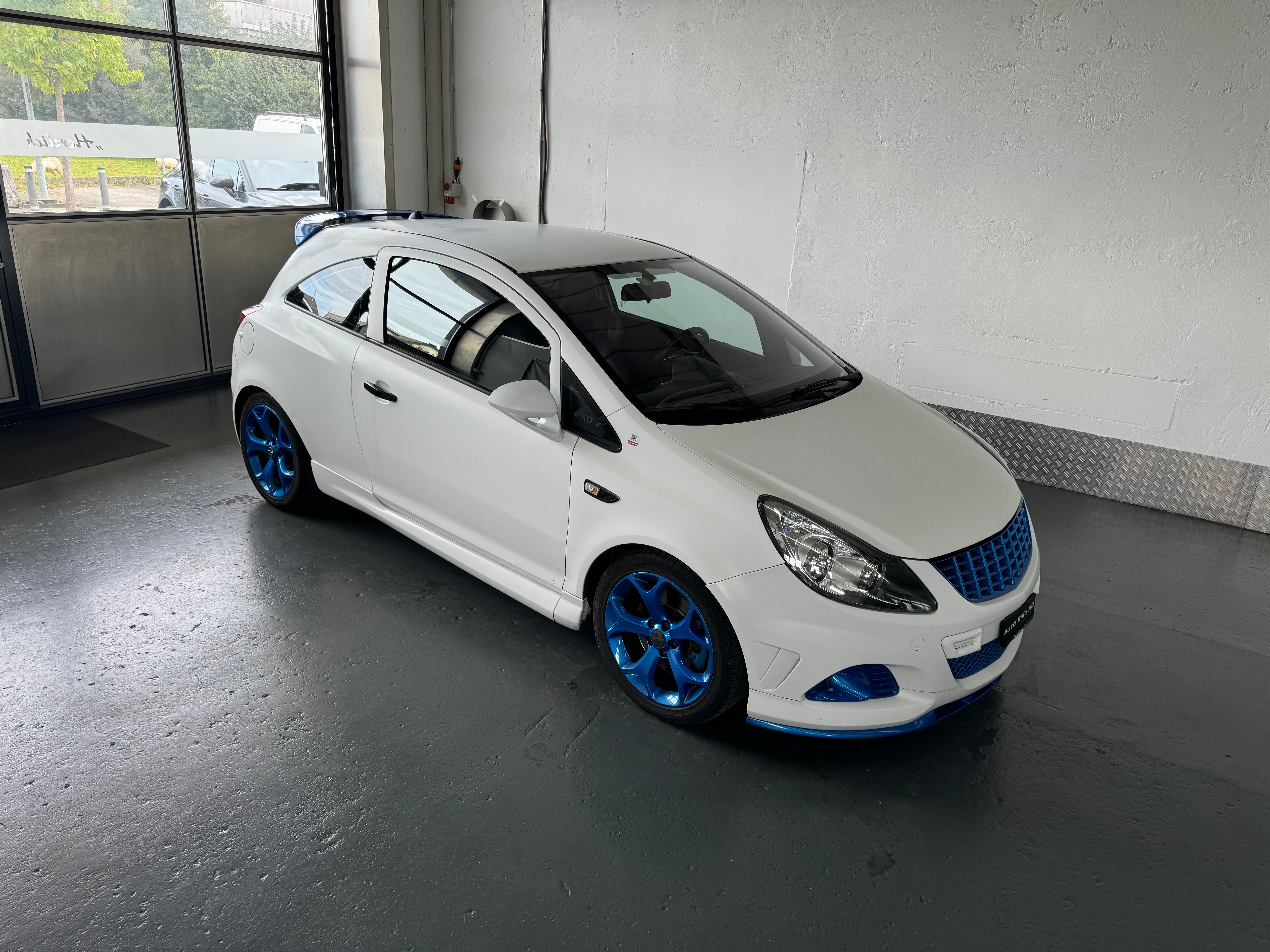 OPEL Corsa 1.6 Turbo OPC