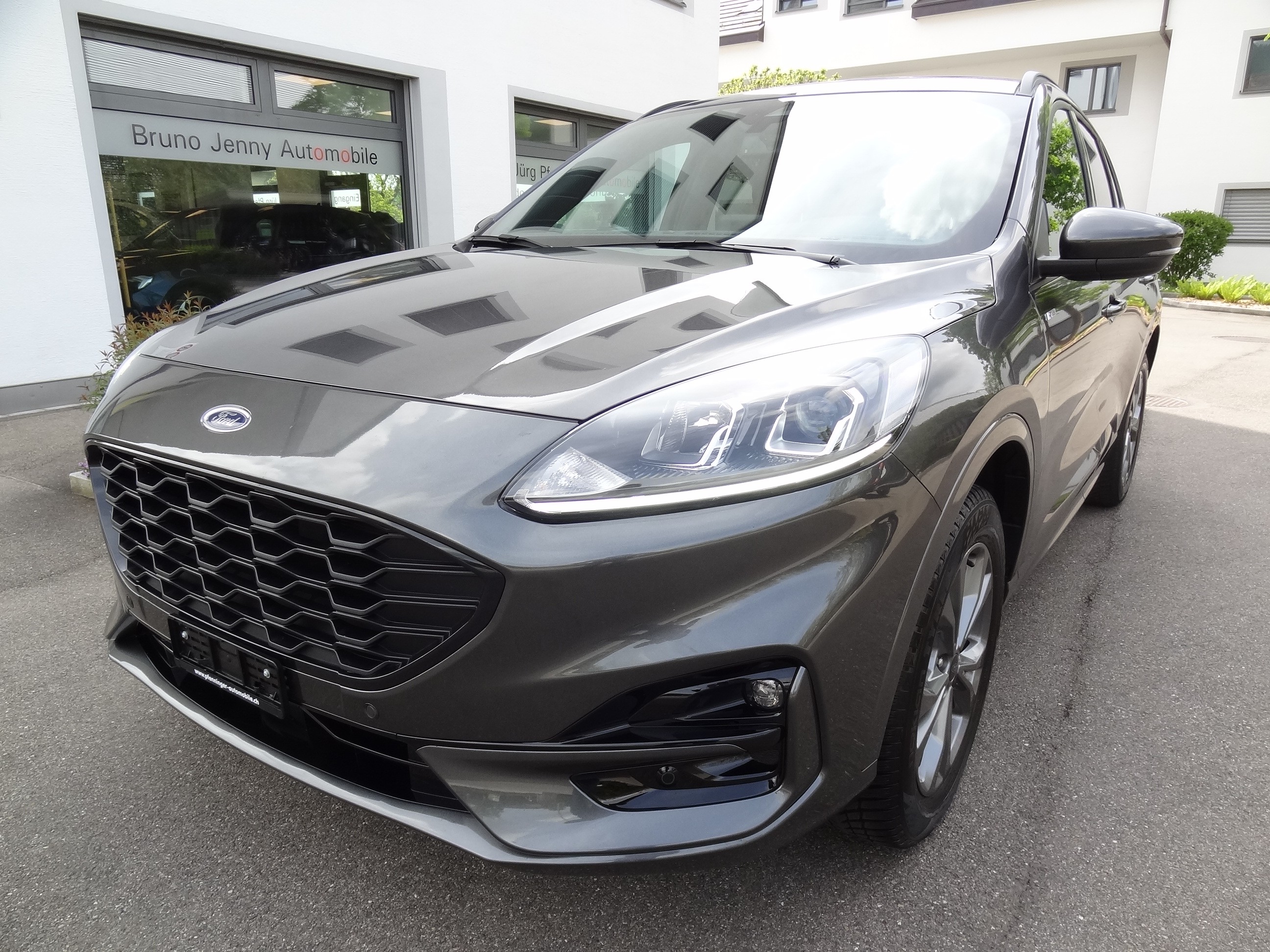 FORD Kuga 2.5 FHEV ST-Line 4WD