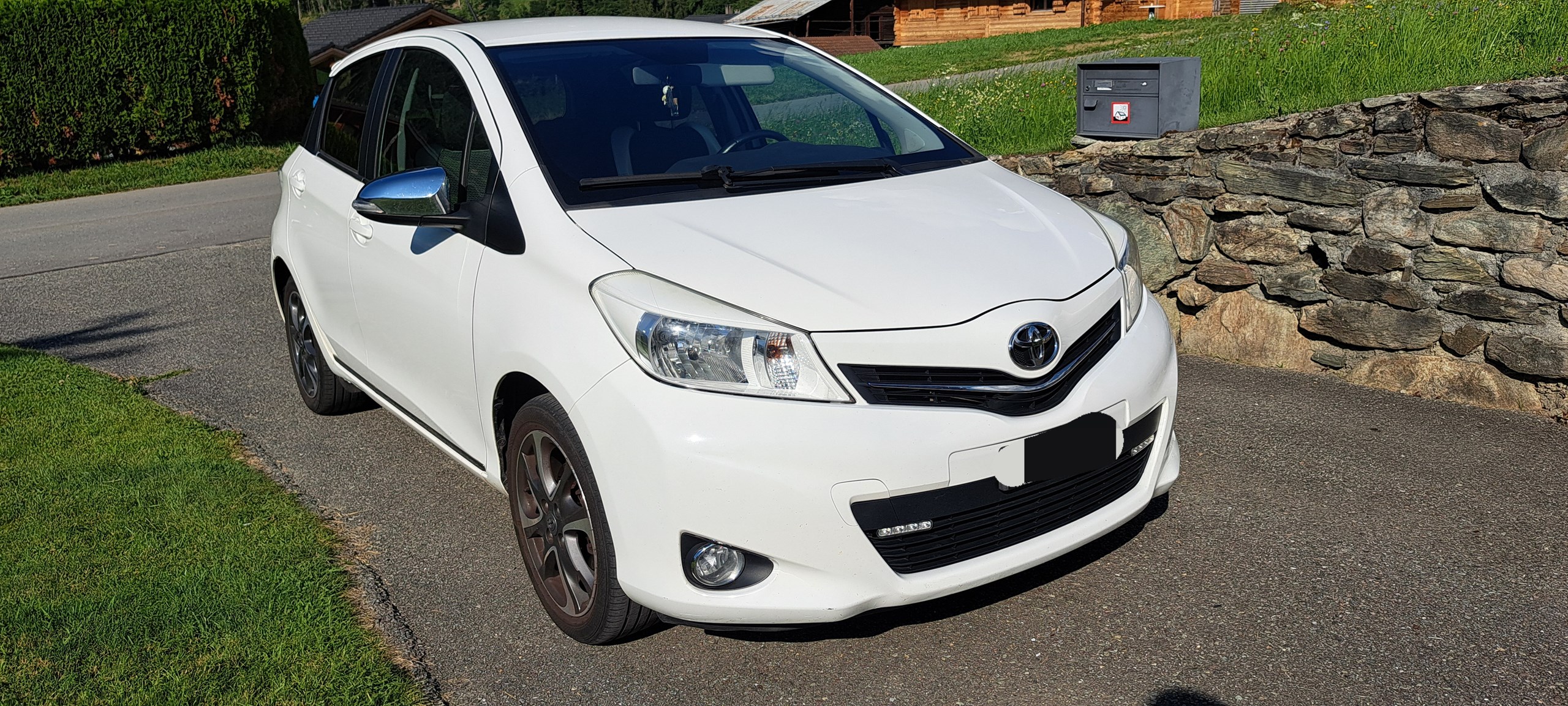 TOYOTA Yaris 1.33 Trend