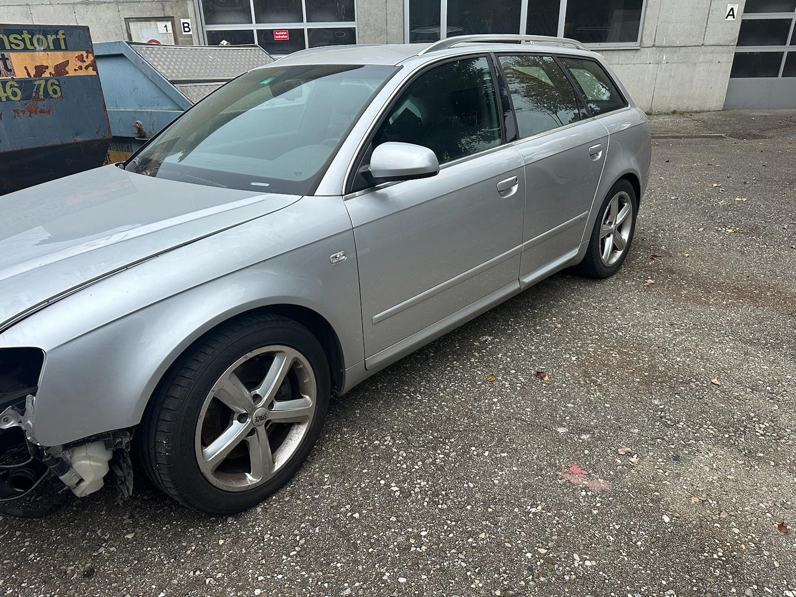 AUDI A4 Avant 2.0 Turbo FSI S-Line