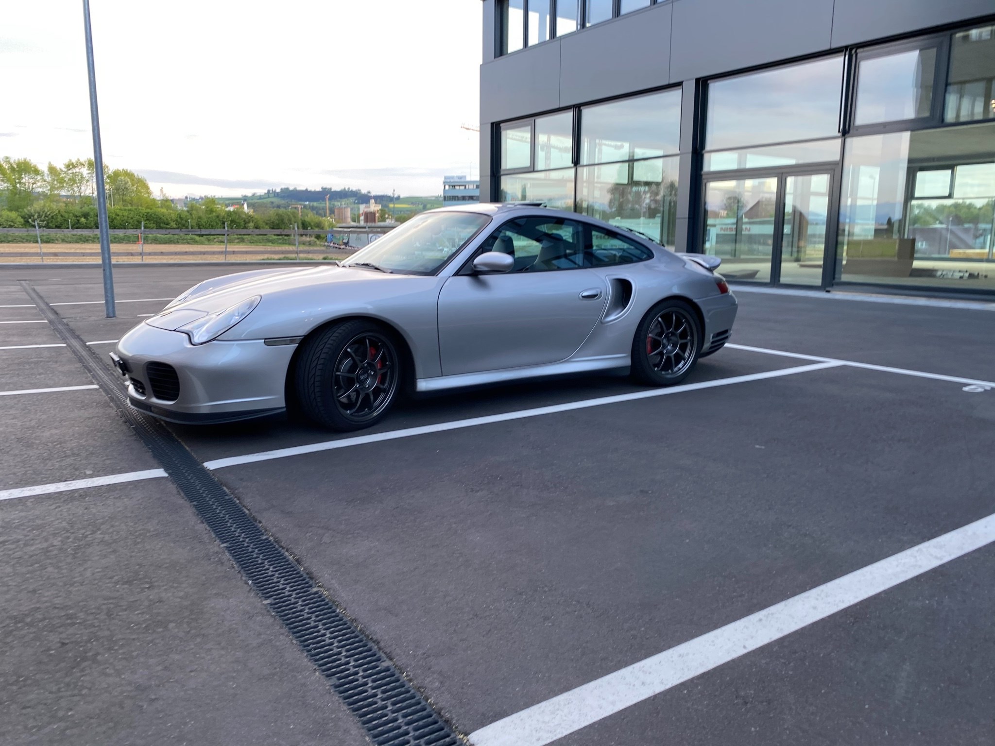 PORSCHE 911 Turbo