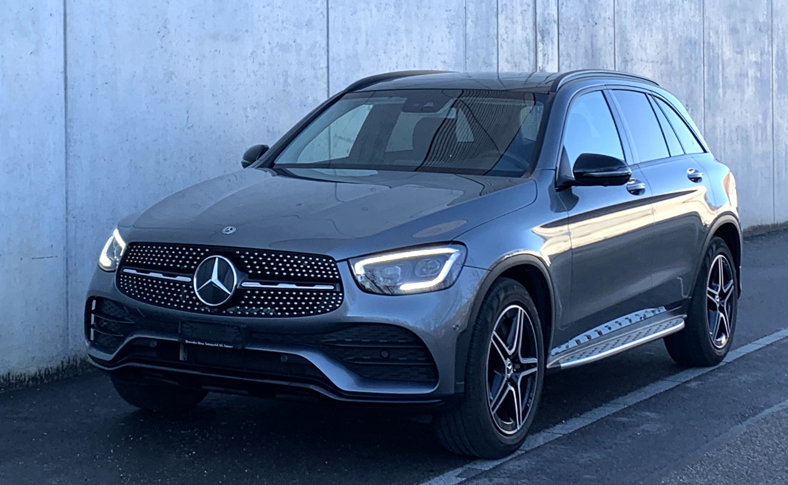 MERCEDES-BENZ GLC 220 d AMG Line 4Matic 9G-Tronic