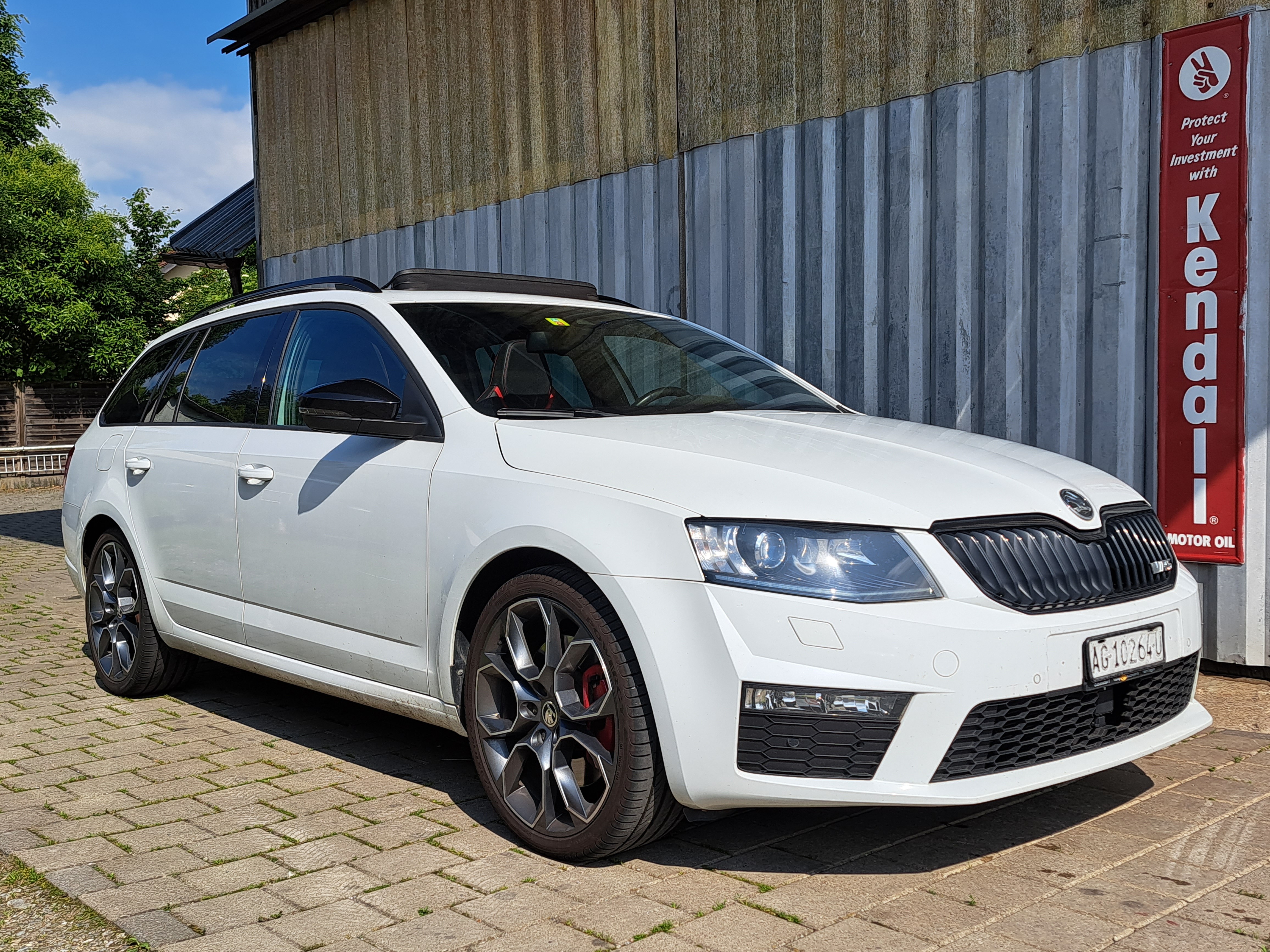 SKODA Octavia Combi 2.0 TSI RS DSG