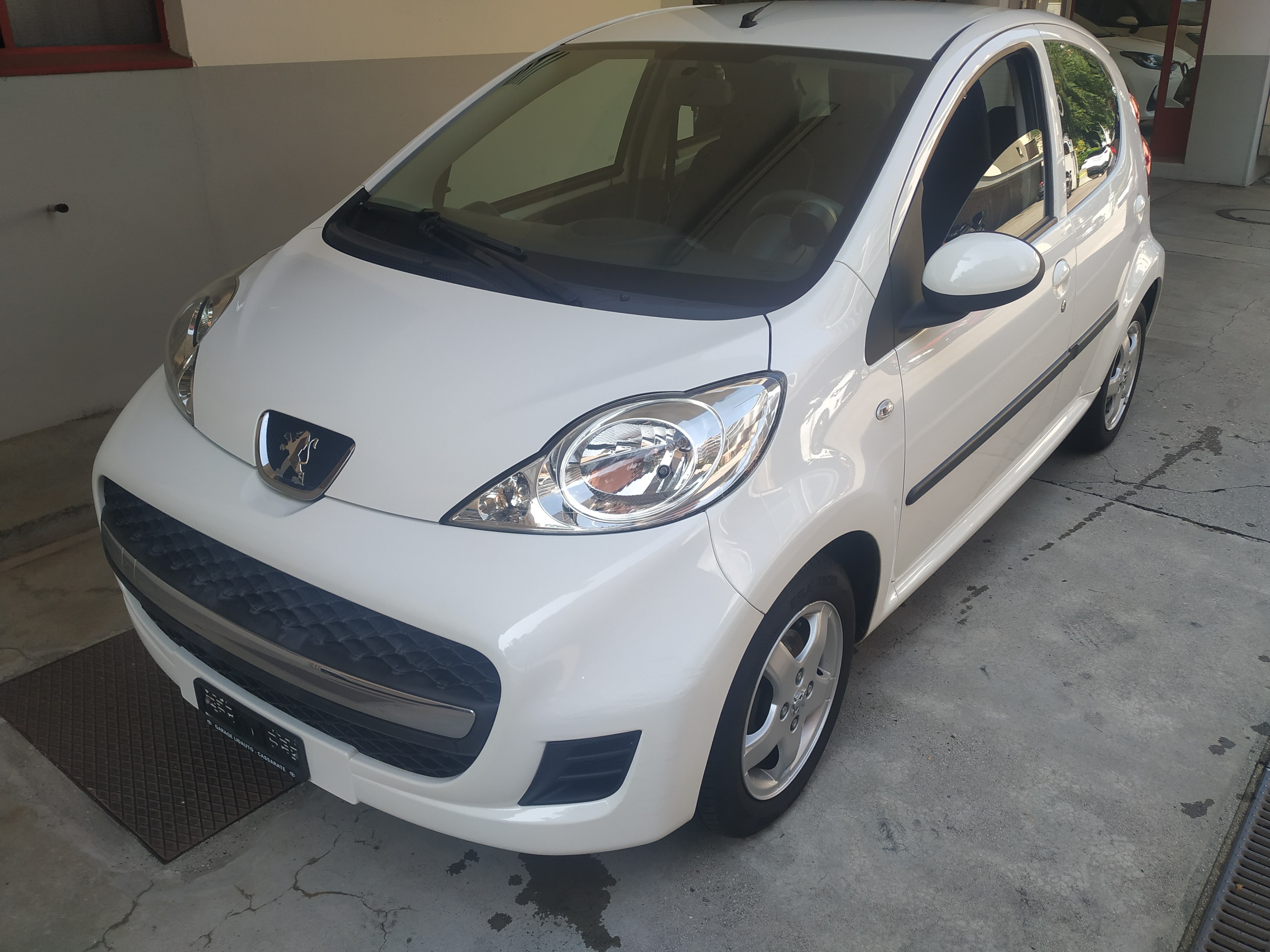 PEUGEOT 107 1.0 Trendy