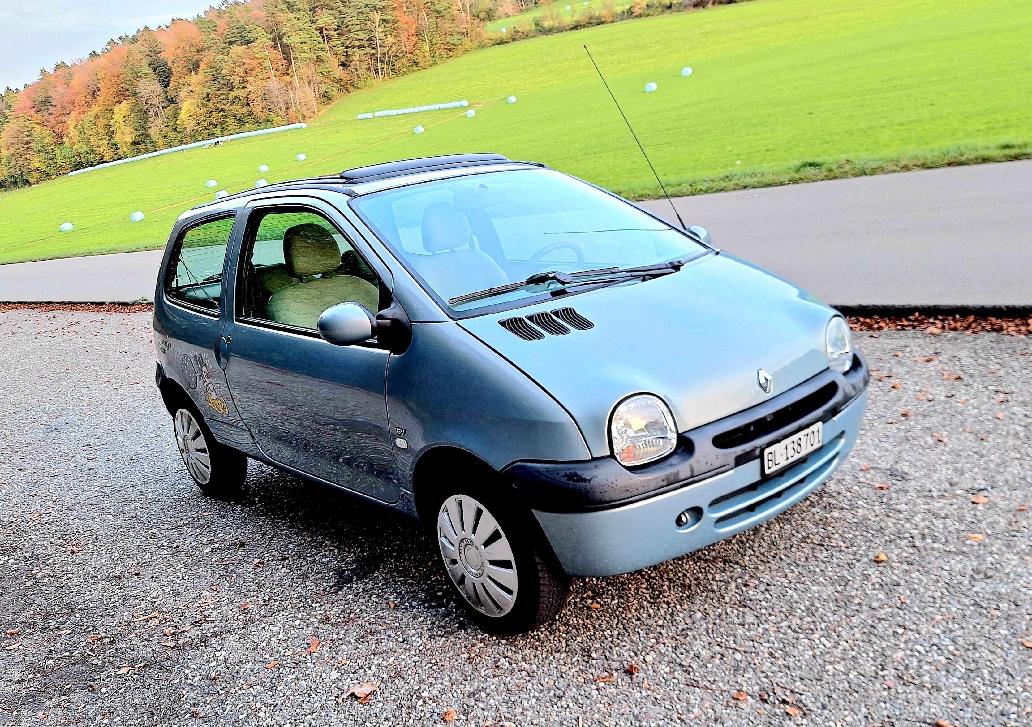 RENAULT TWINGO