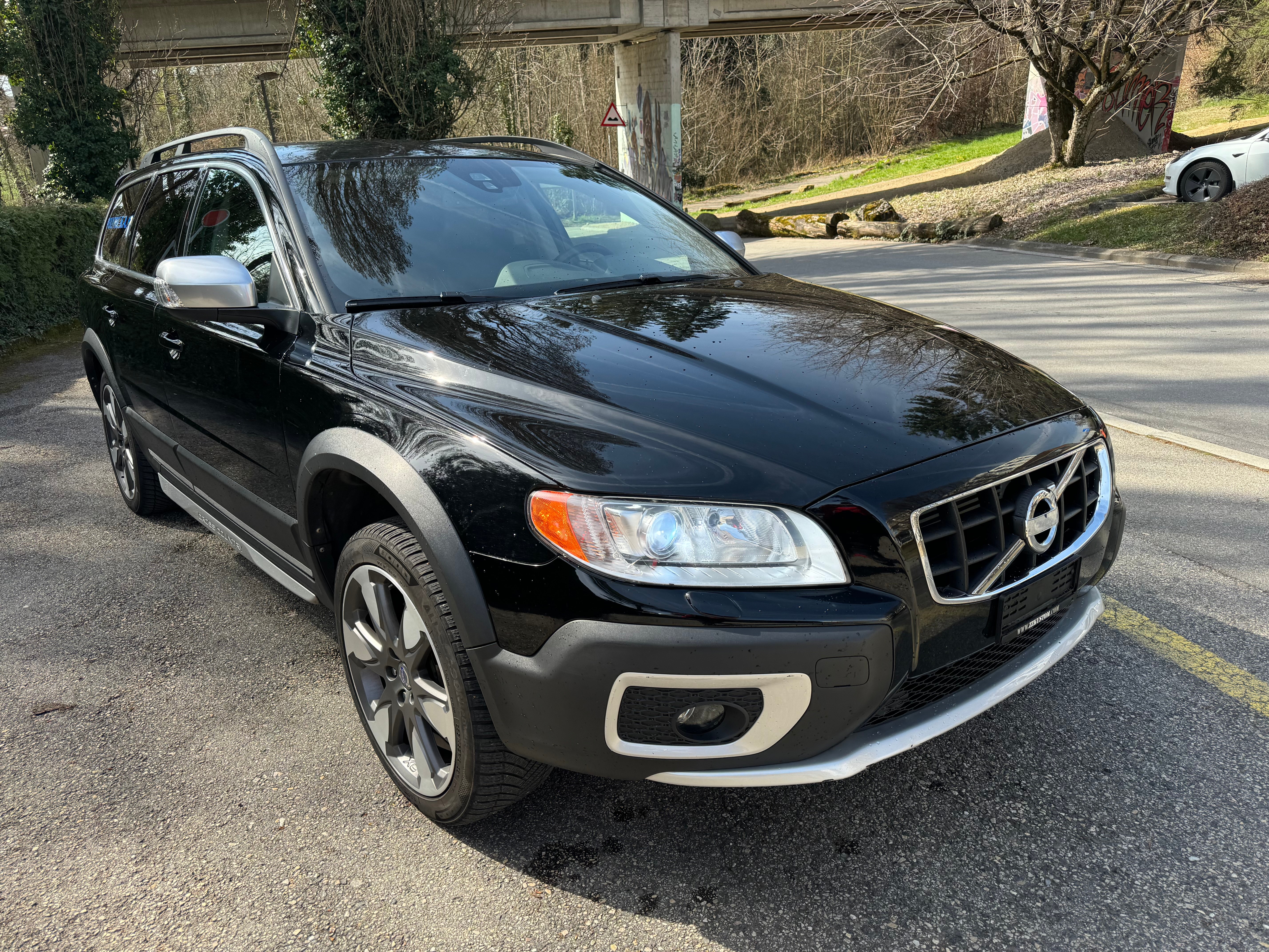 VOLVO XC70 D4 AWD Husky Edition Geartronic