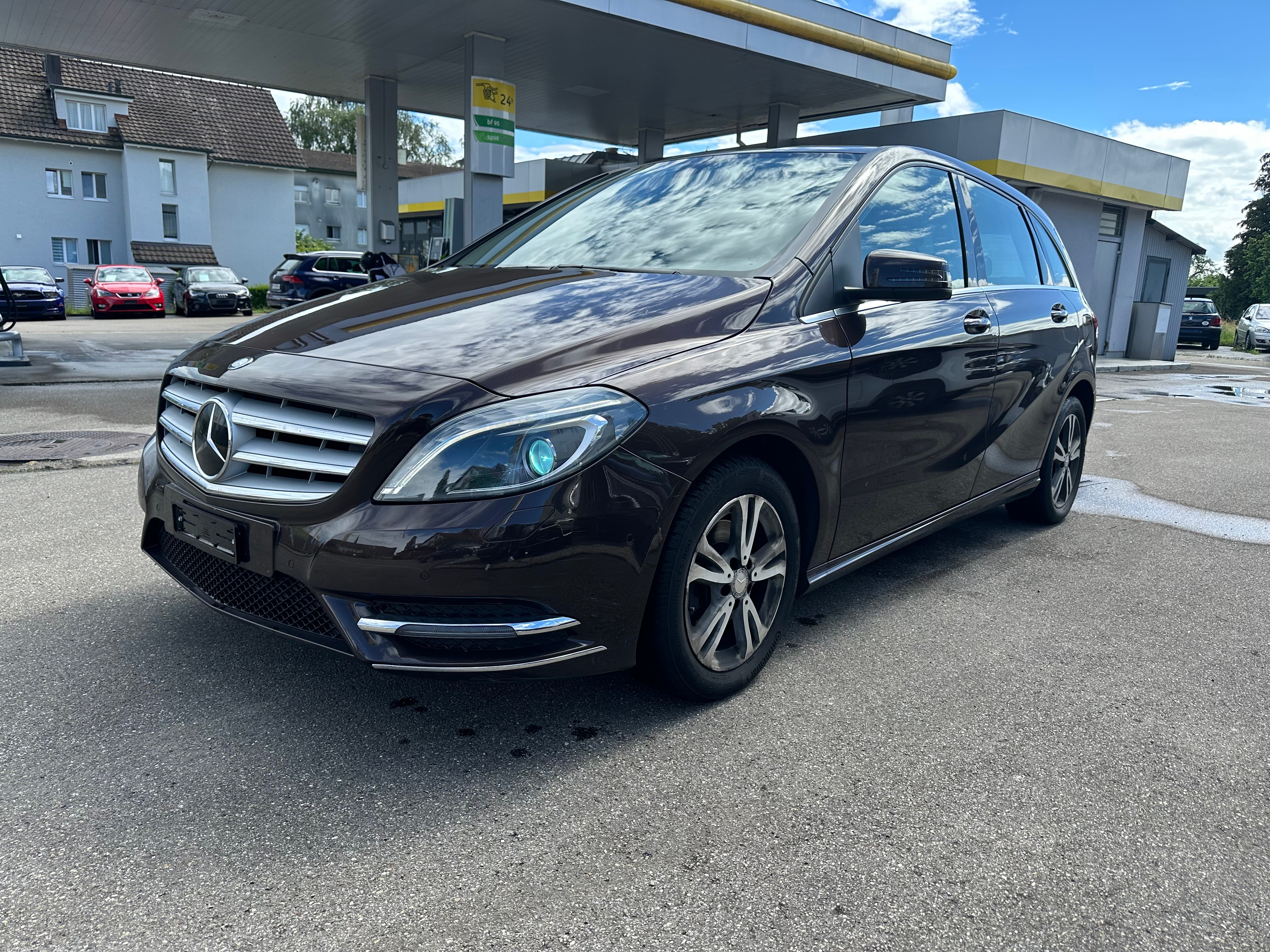 MERCEDES-BENZ B 220 4Matic 7G-DCT