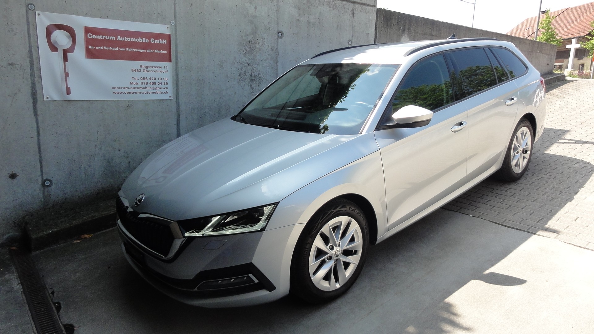 SKODA Octavia Combi 2.0 TDI DSG Style