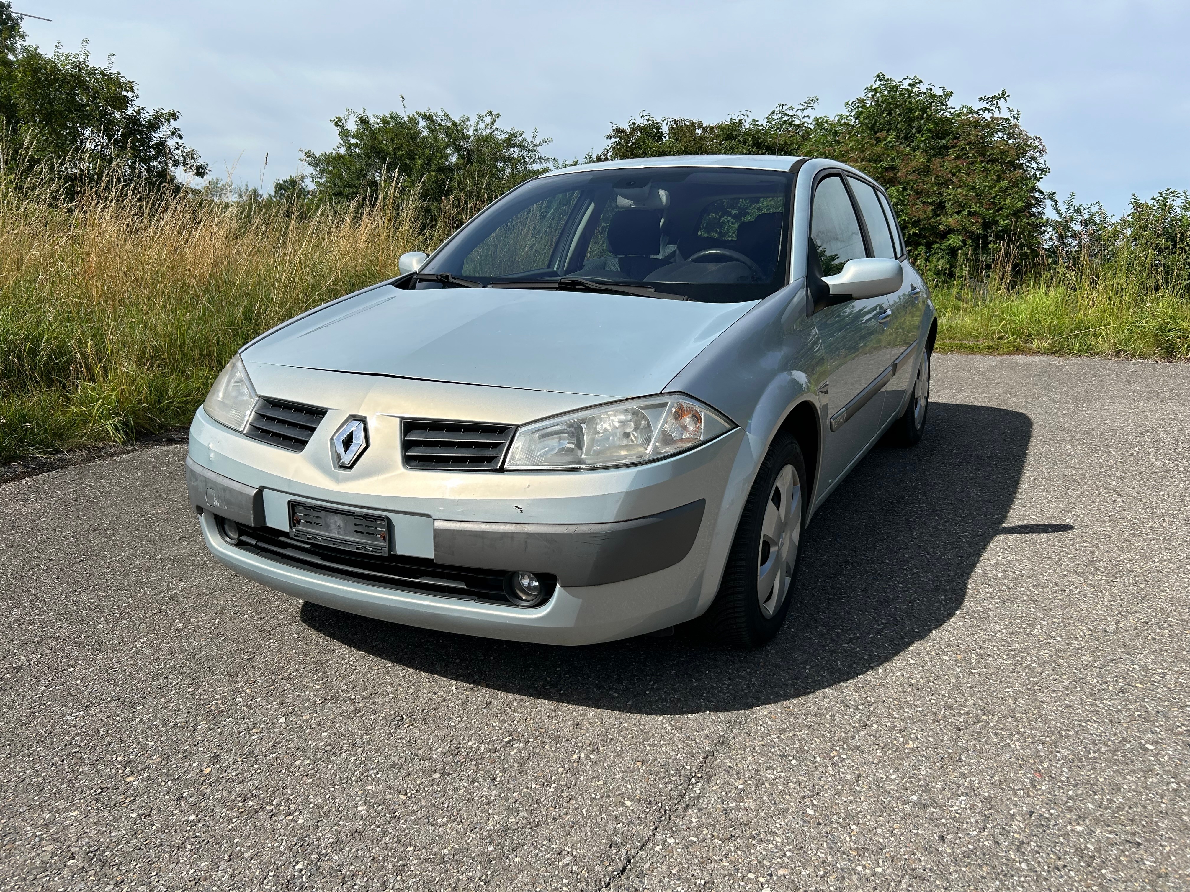 RENAULT Mégane 2.0 16V Authentique Pack