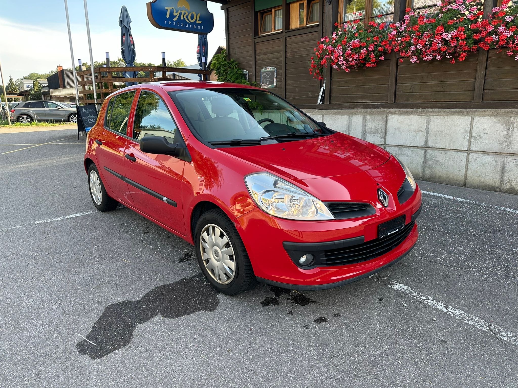 RENAULT Clio 1.4 16V Dynamique