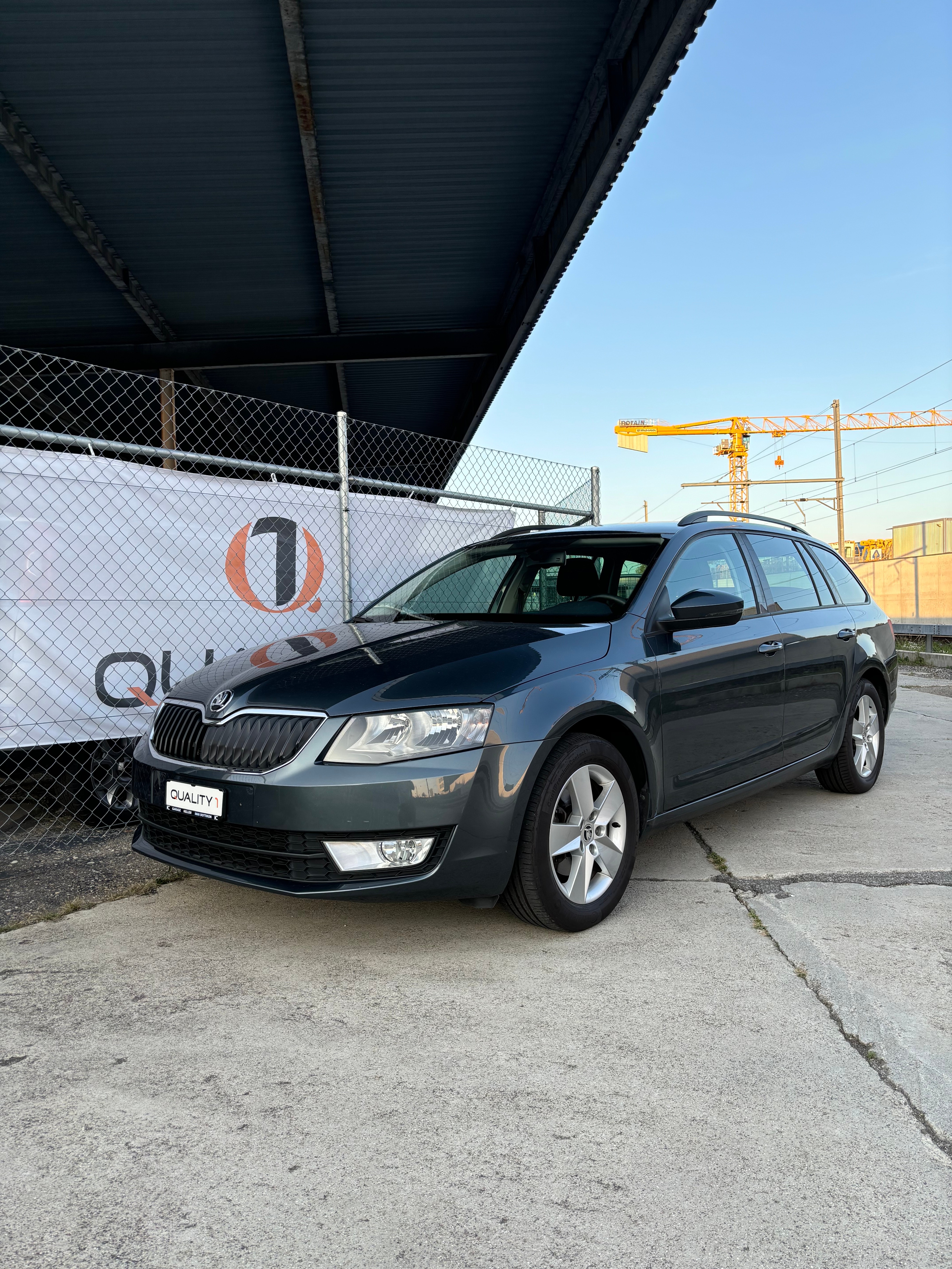 SKODA Octavia Combi 2.0 TDI Ambition DSG