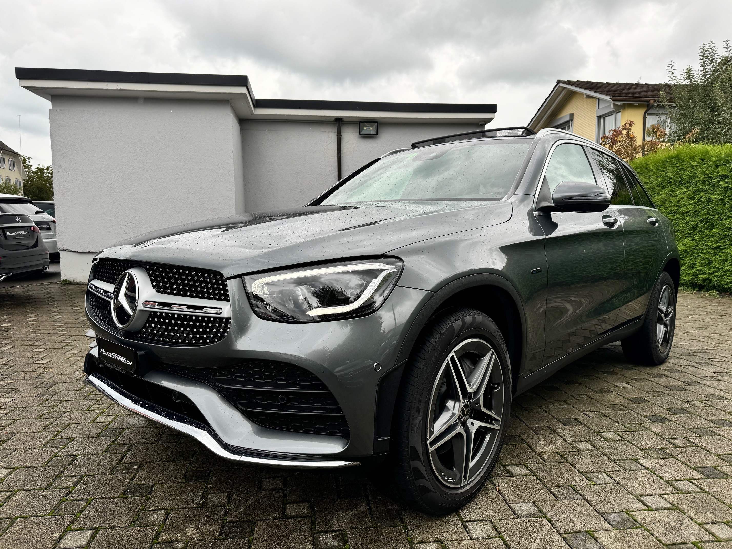 MERCEDES-BENZ GLC 300 de AMG Line 4Matic 9G-Tronic