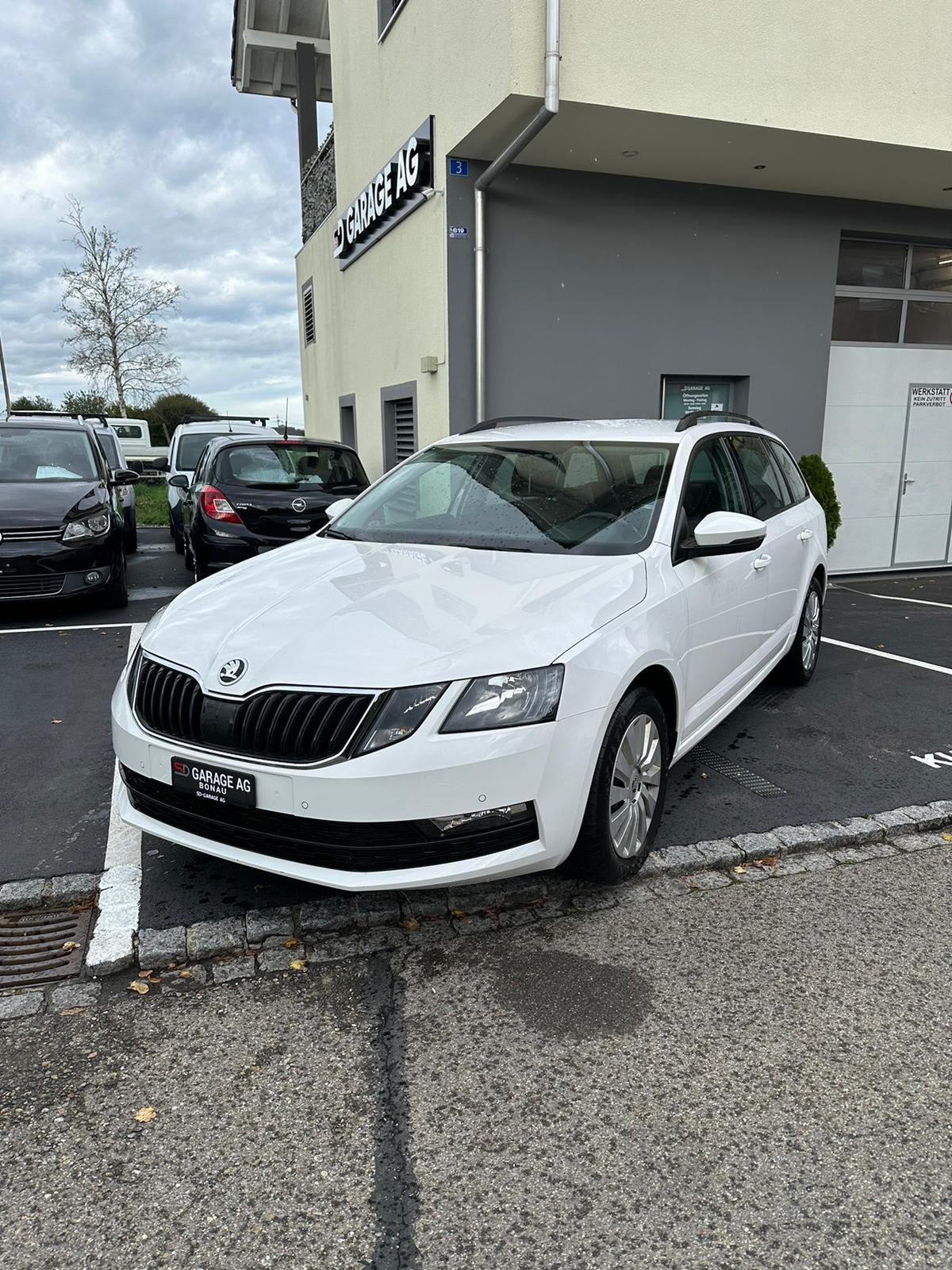 SKODA Octavia Combi 1.5 TSI Swiss Line DSG