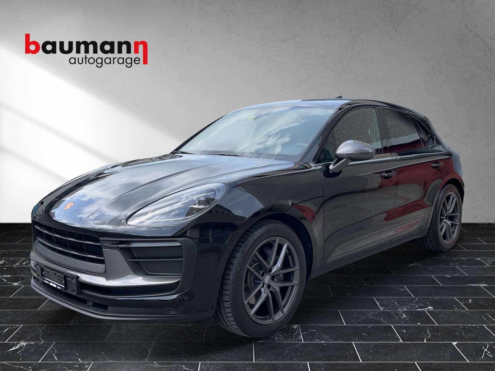 PORSCHE Macan T PDK