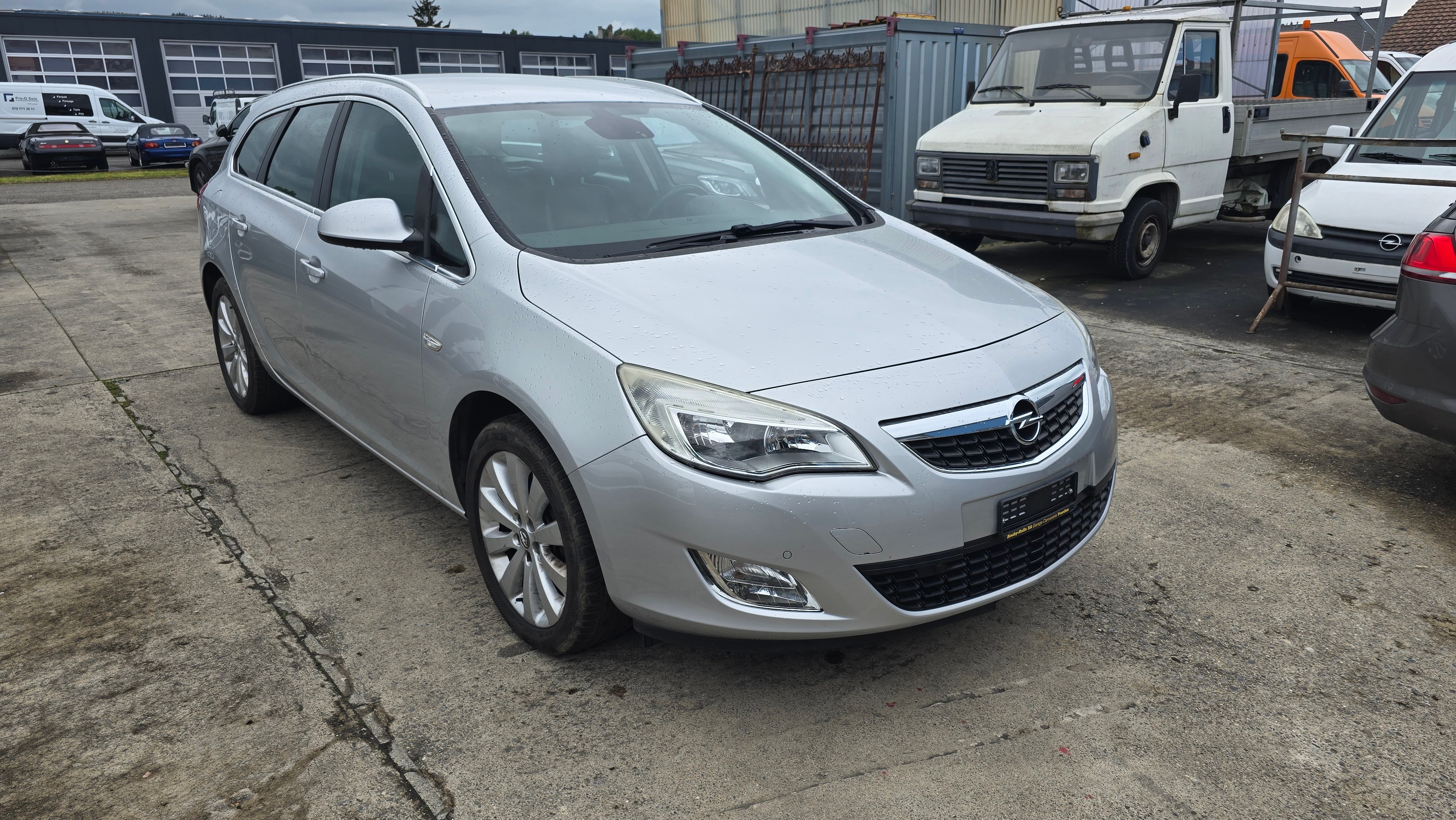 OPEL Astra SportsTourer 1.4i 16V Turbo Cosmo Automatic