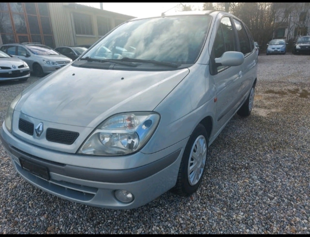 RENAULT Scénic 2.0 16V Dynamique